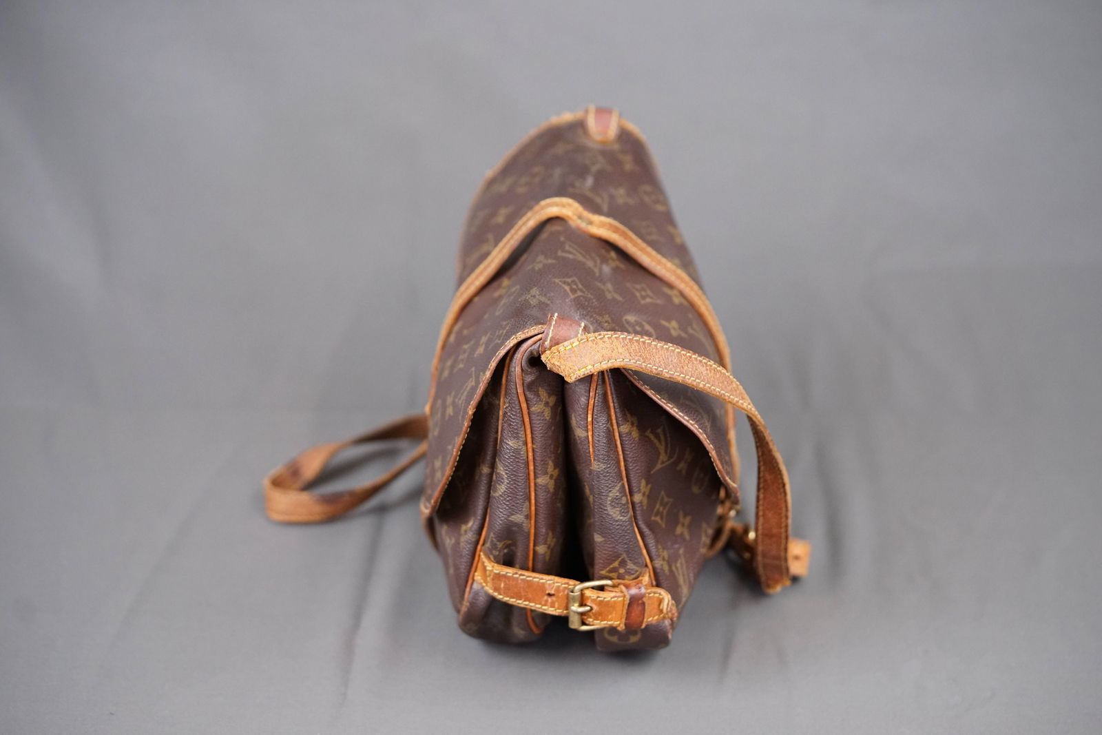 LOUIS VUITTON MONOGRAM SHOULDER BAG - 9