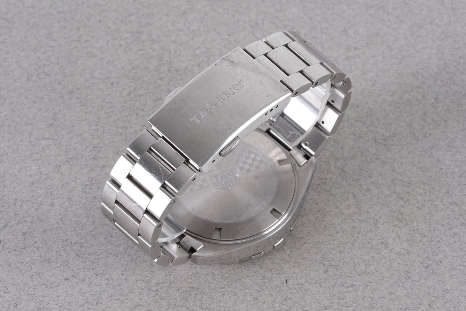 TAG HEUER FORMULA 1 DATE W/ BOX REF. WAZ1010 - 4