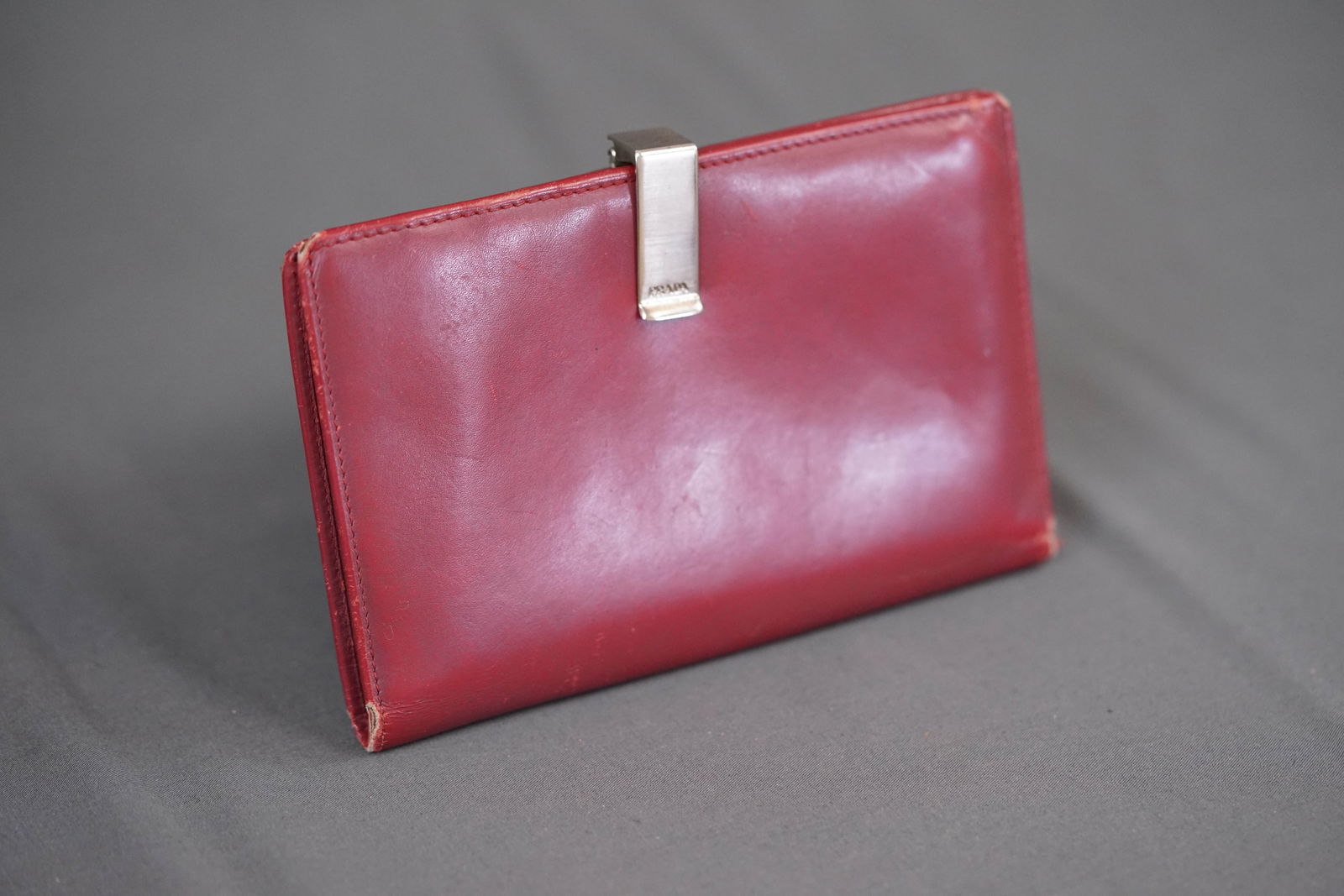 PRADA BORDEAUX LEATHER WALLET - 3