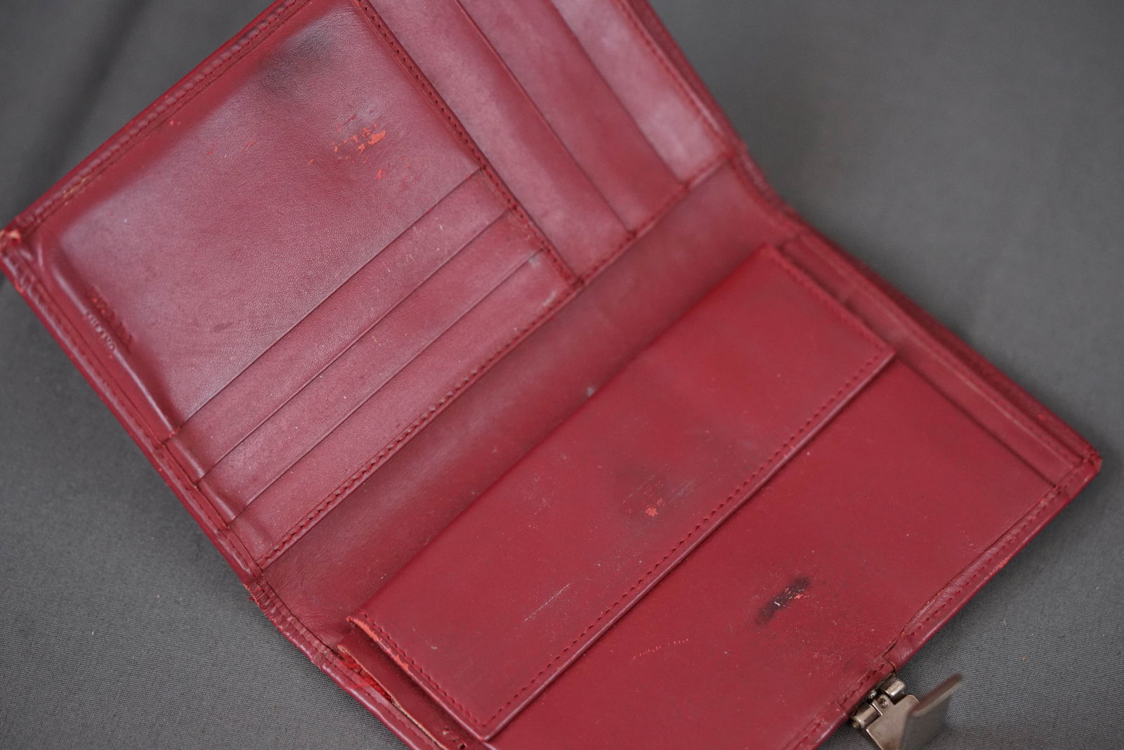 PRADA BORDEAUX LEATHER WALLET - 5