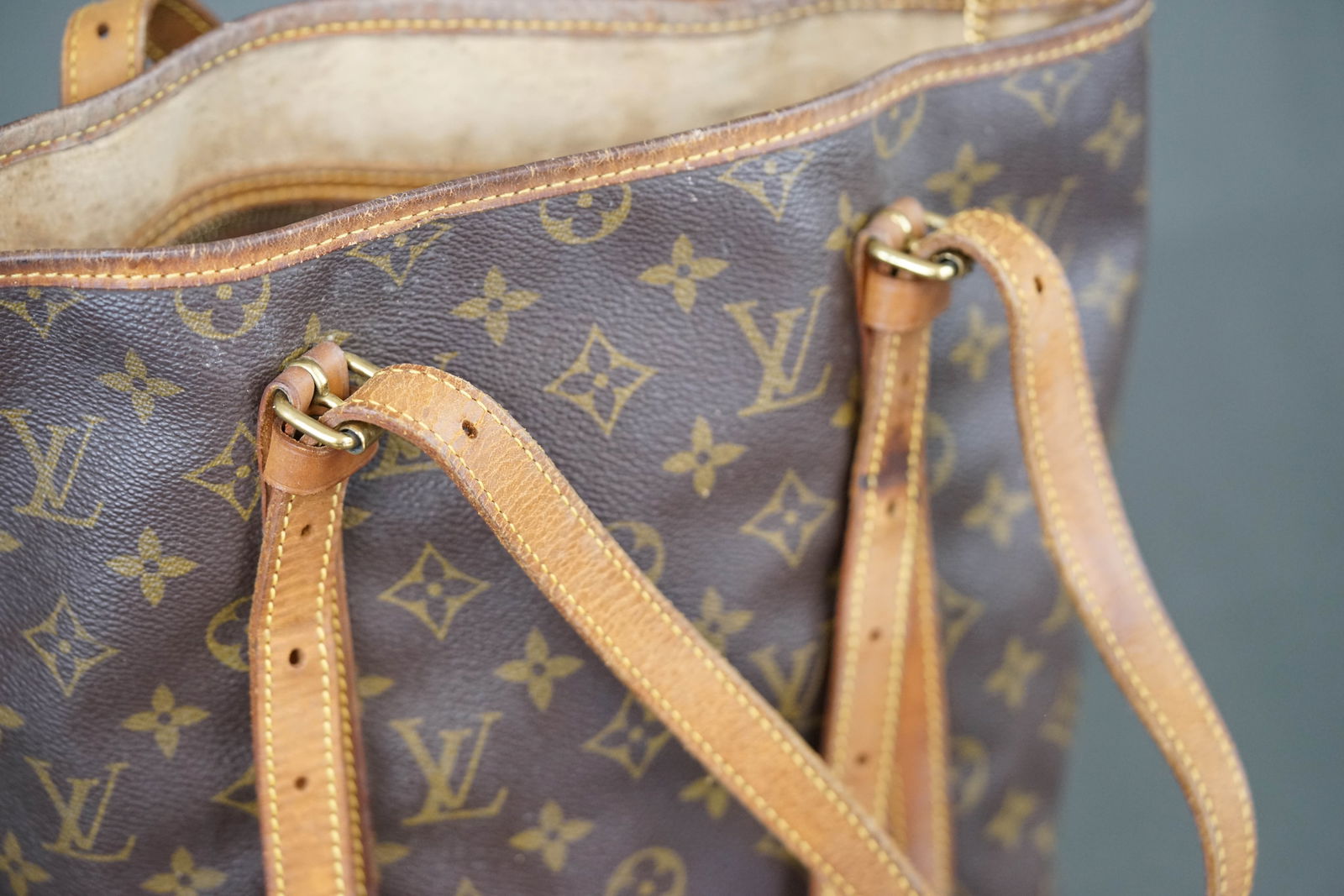 LOUIS VUITTON MONOGRAM BUCKET BAG - 7