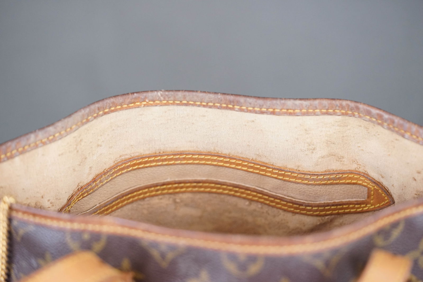 LOUIS VUITTON MONOGRAM BUCKET BAG - 9