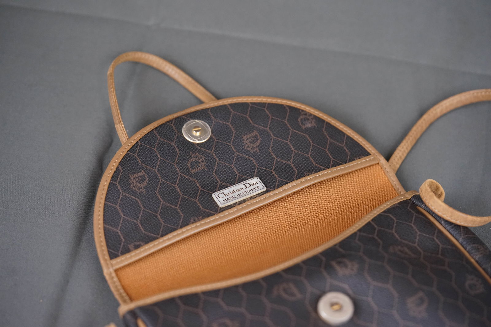 CHRISTIAN DIOR SHOULDER BAG - 8