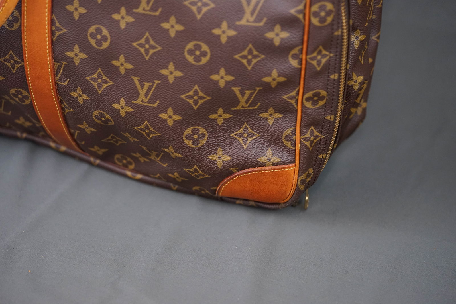 LOUIS VUITTON MONOGRAM TRAVEL BAG LARGE - 3