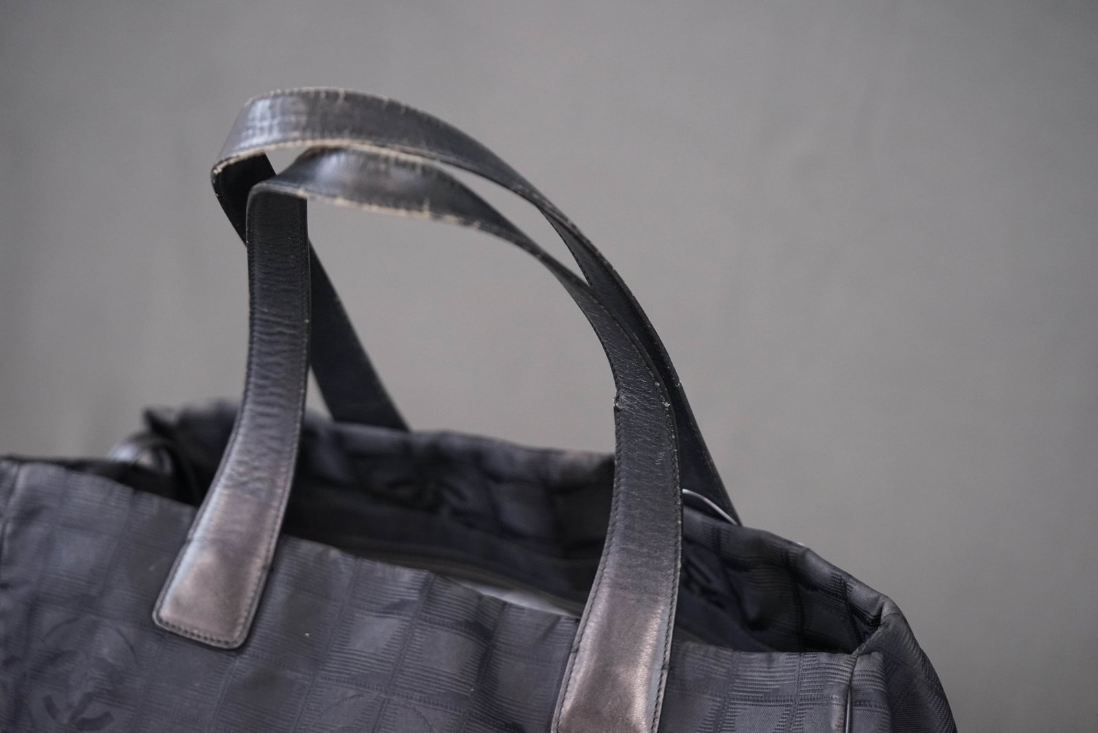 CHANEL NEW TRAVEL LINE TOTE BAG BLACK NYLON 8021473 - 3