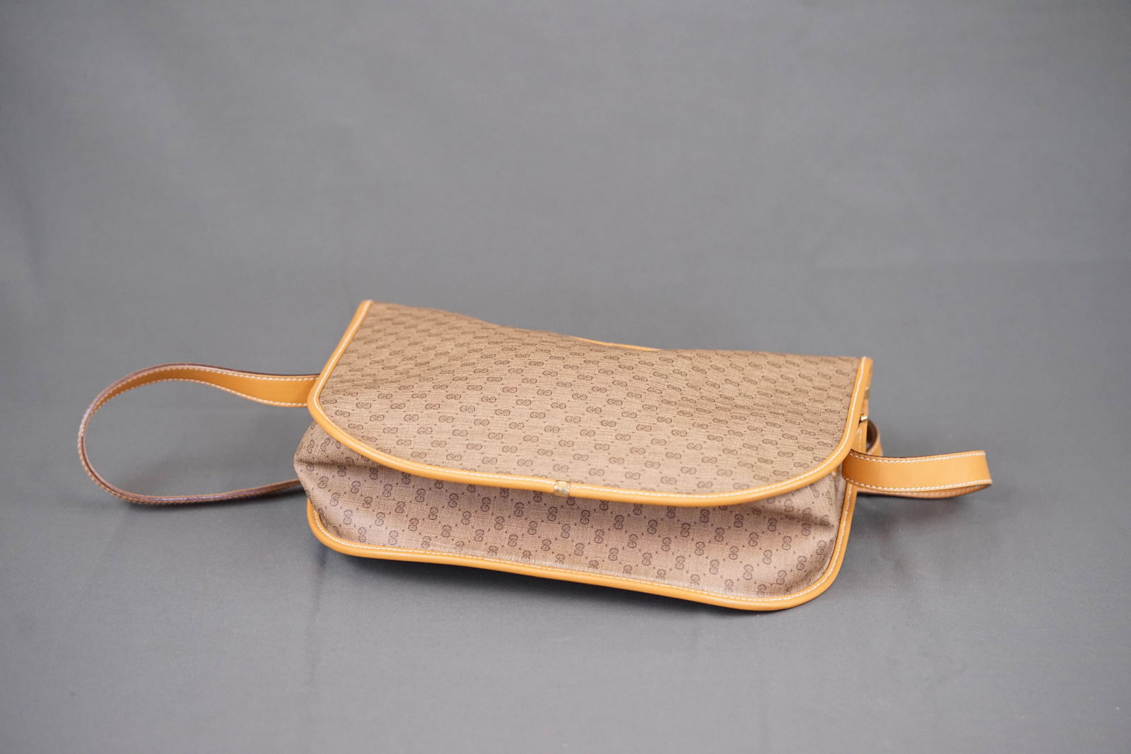 GUCCI SHOULDER BAG - 7