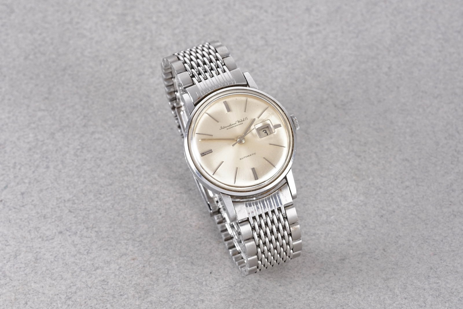 IWC SCHAFFHAUSEN AUTOMATIC DATE WRISTWATCH - 2