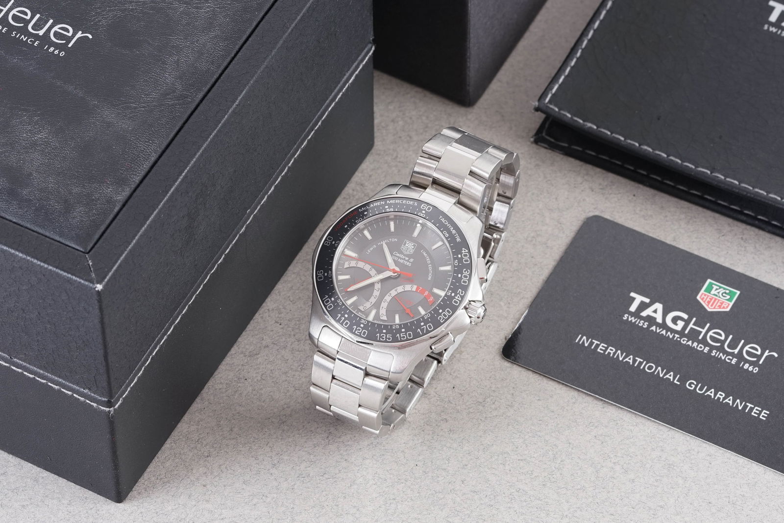 TAG HEUER AQUARACER CALIBRE 16 LEWIS HAMILTON LTD EDITION W/ BOX & GUARANTEE PAPERS REF. CAF7114 CIR - 5