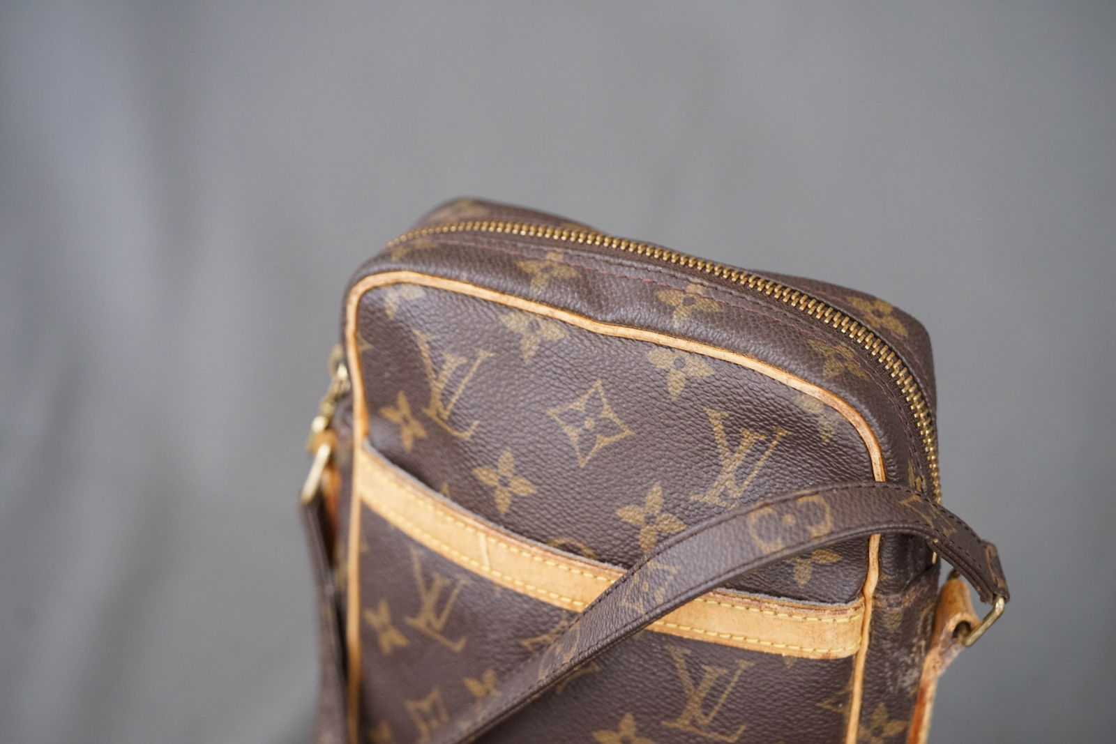 LOUIS VUITTON MONOGRAM DANUBE SHOULDER BAG M45266 - 2
