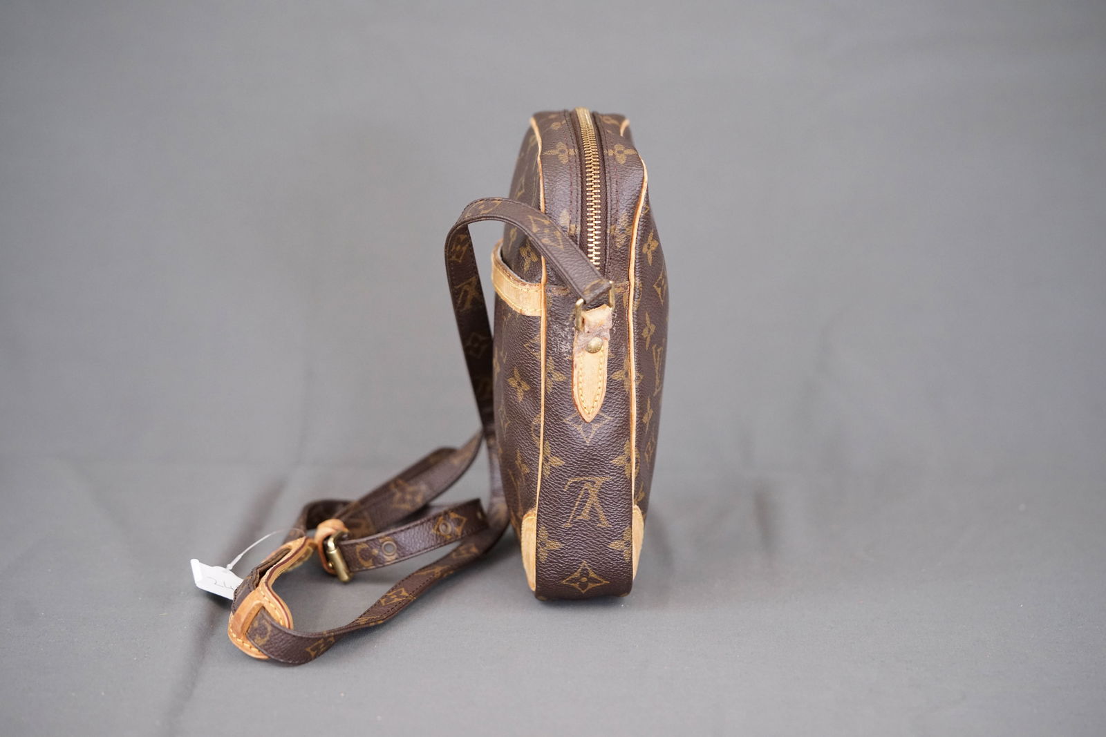 LOUIS VUITTON MONOGRAM DANUBE SHOULDER BAG M45266 - 4