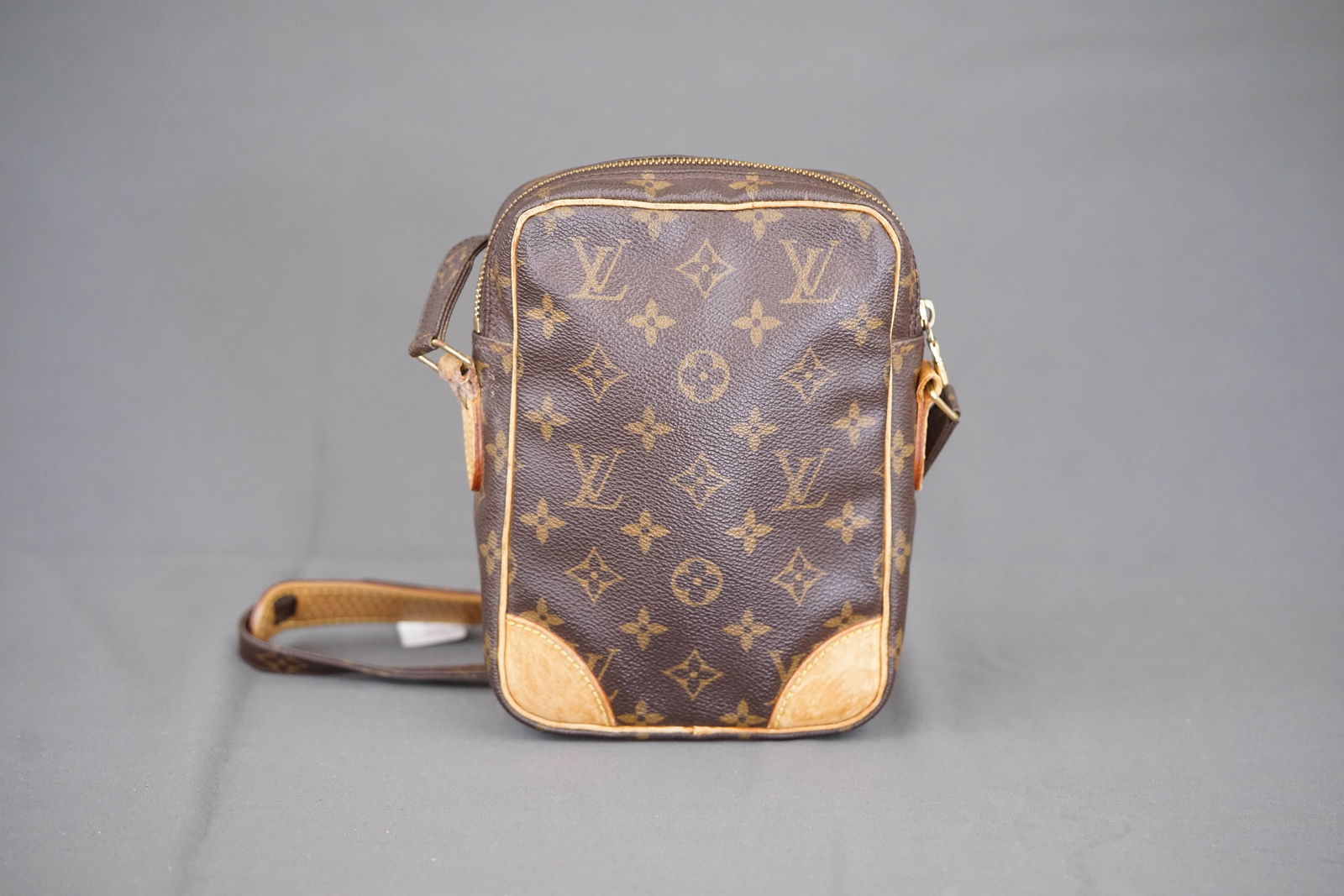LOUIS VUITTON MONOGRAM DANUBE SHOULDER BAG M45266 - 5