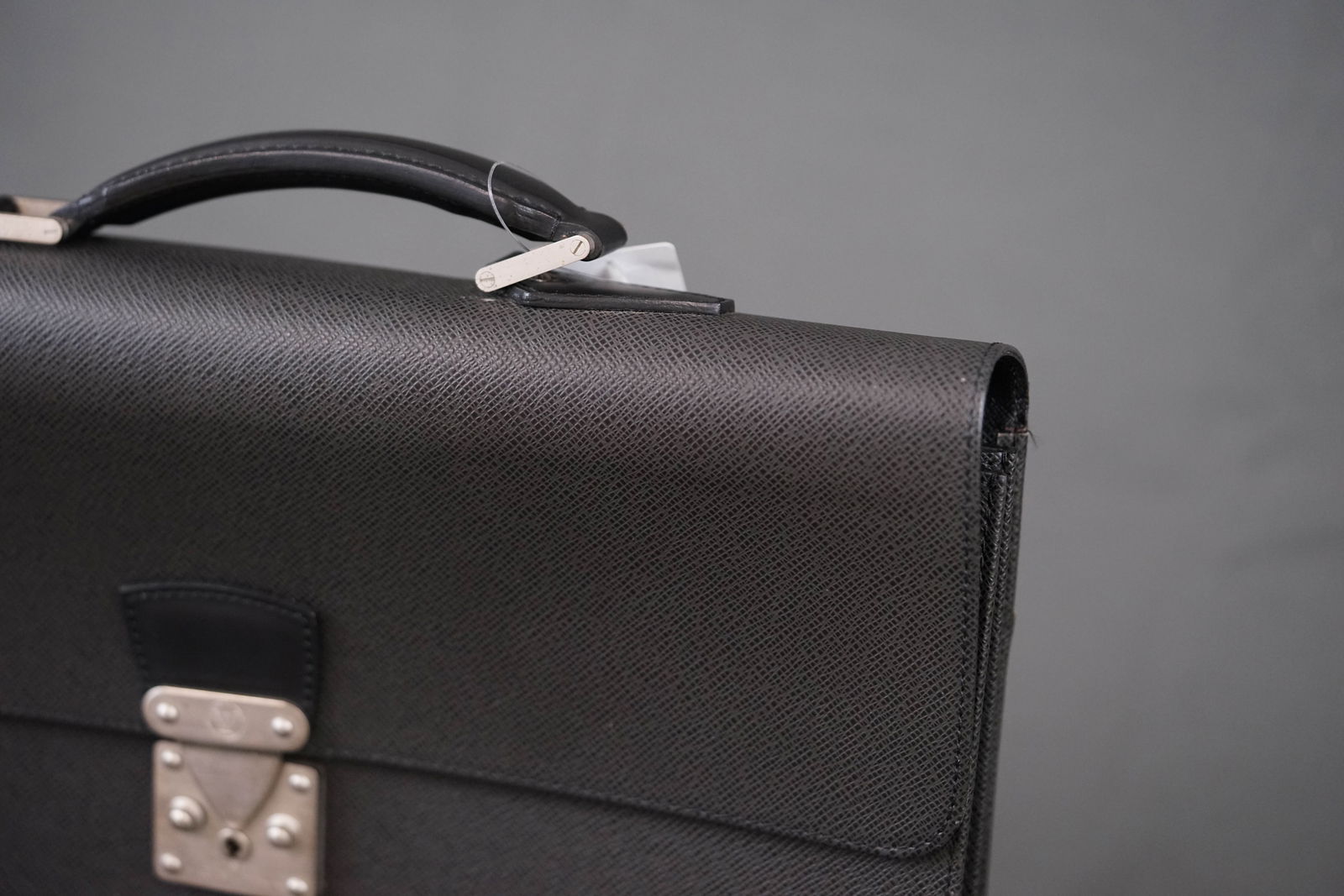 LOUIS VUITTON TAIGA MOSKOVA BRIEFCASE M30032 RI1002 - 3