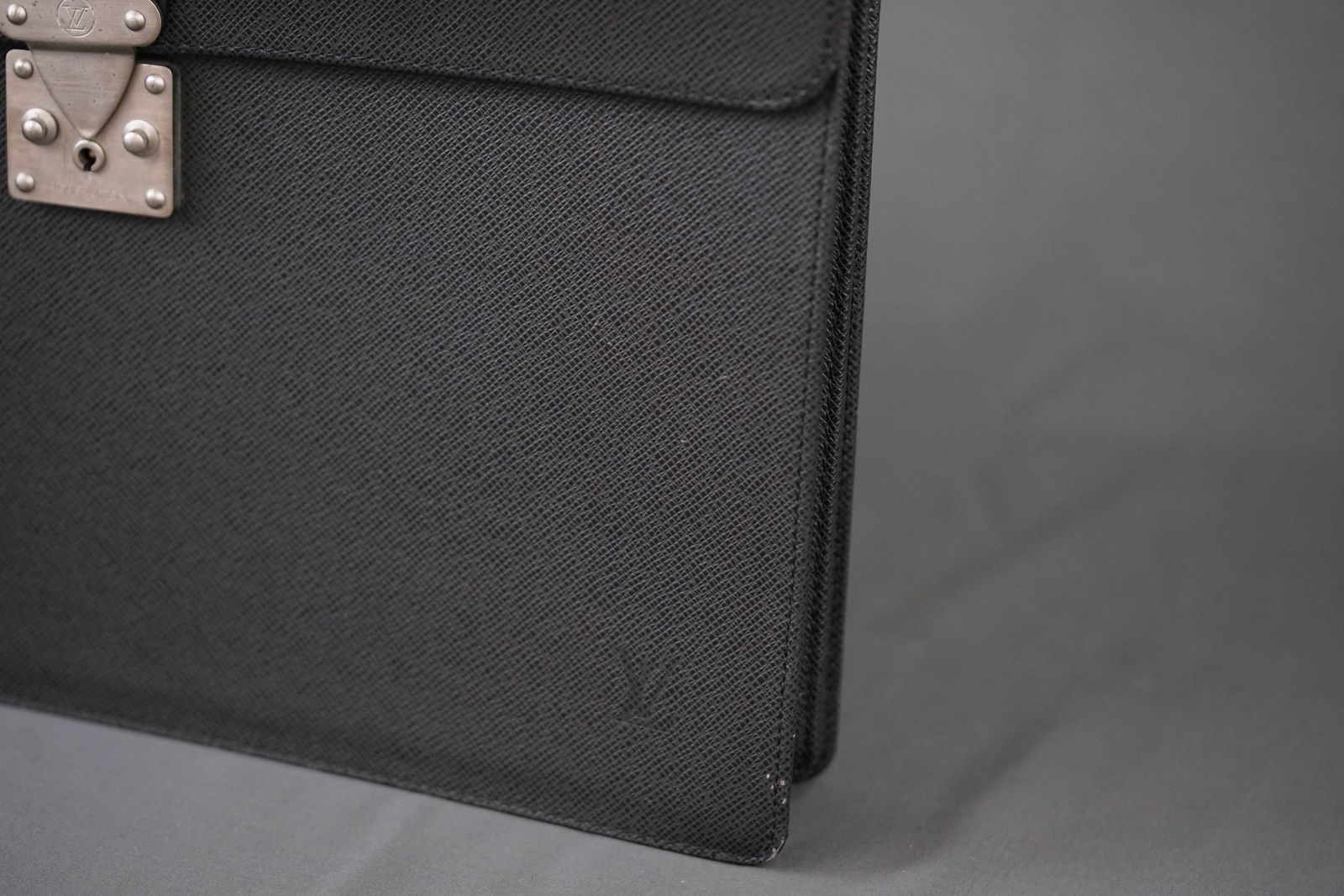 LOUIS VUITTON TAIGA MOSKOVA BRIEFCASE M30032 RI1002 - 6