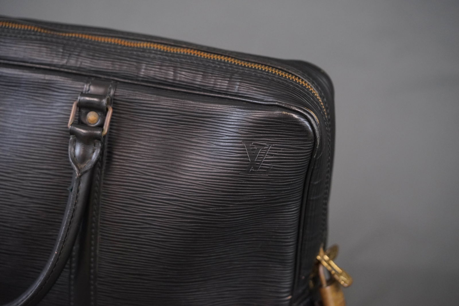 LOUIS VUITTON EPI PORTE CLEMENT VOYAGE BRIEFCASE M59162 8902VI - 3