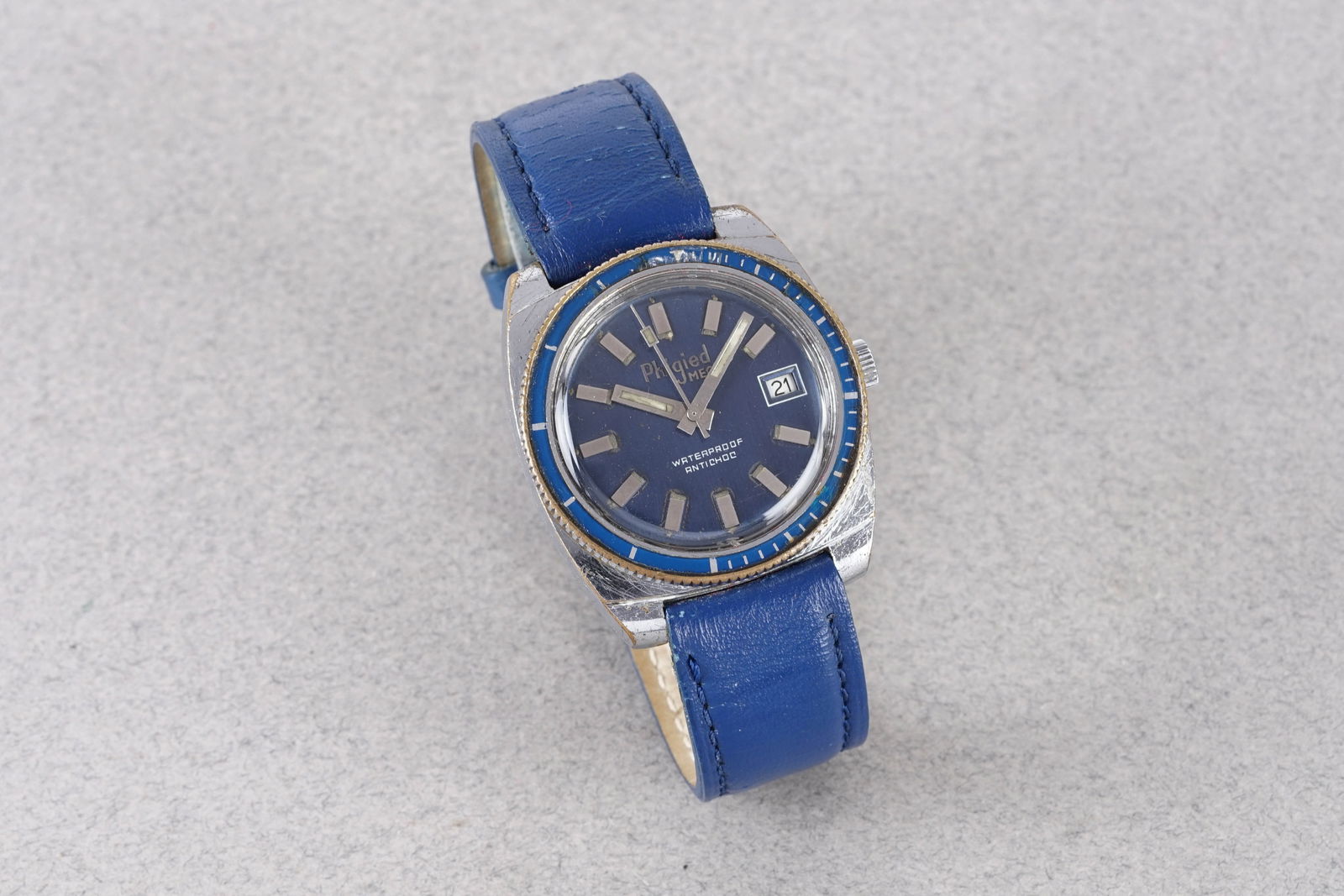 PHIGIED MEC DATE SKIN DIVER WRISTWATCH - 2