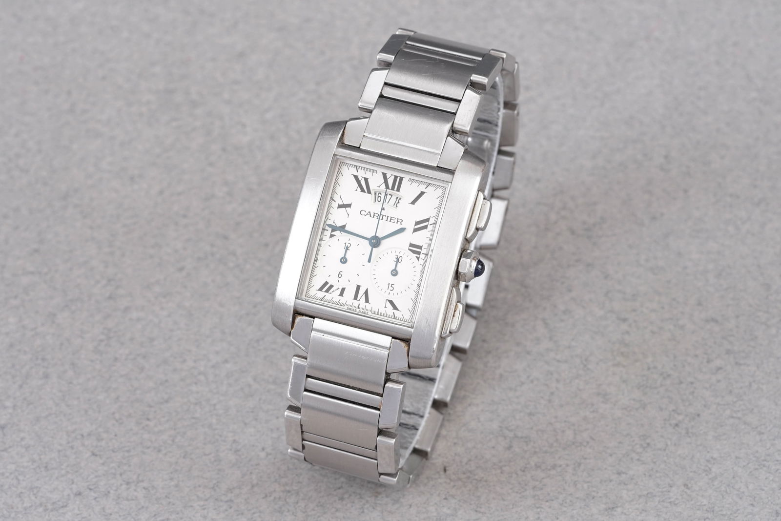 CARTIER TANK FRANCAISE CHRONOGRAPH REF. 2653: CARTIER TANK FRANCAISE CHRONOGRAPH REF. 2653, this watch is a ref. 2653 and is fitted with a rectangular dial with roman numeral hour markers and hands. The 28x36mm stainless steel case is