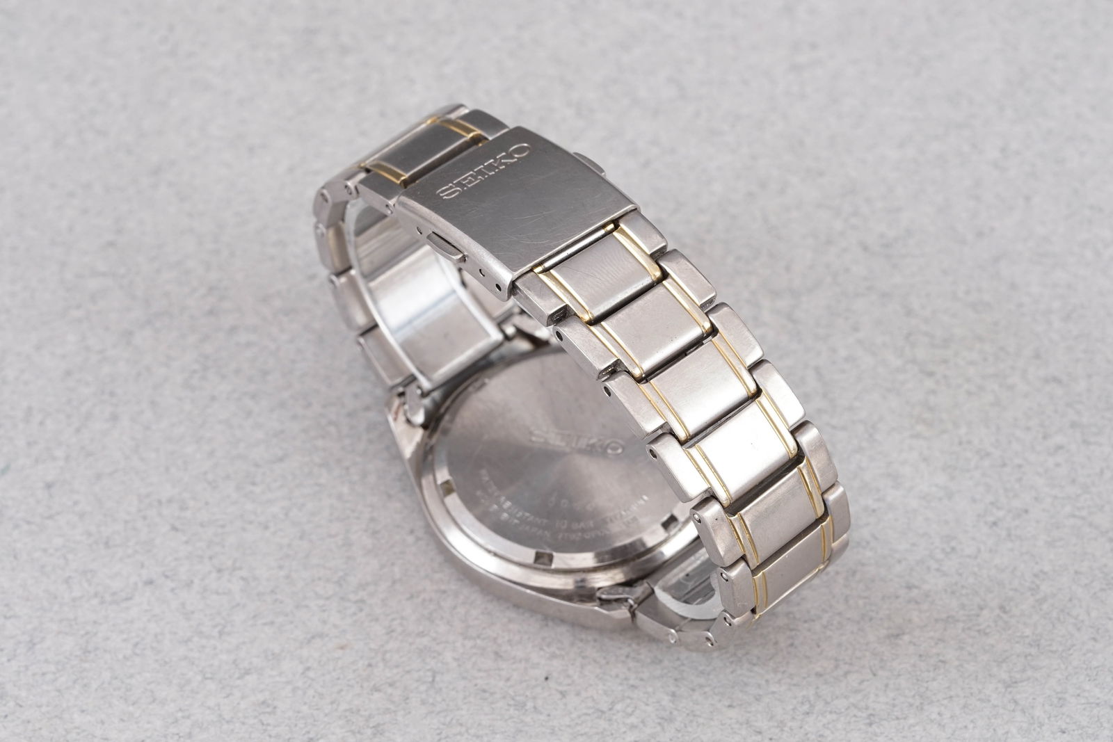 SEIKO TITANIUM CHRONOGRAPH REF. 7T62-0FD0 - 4