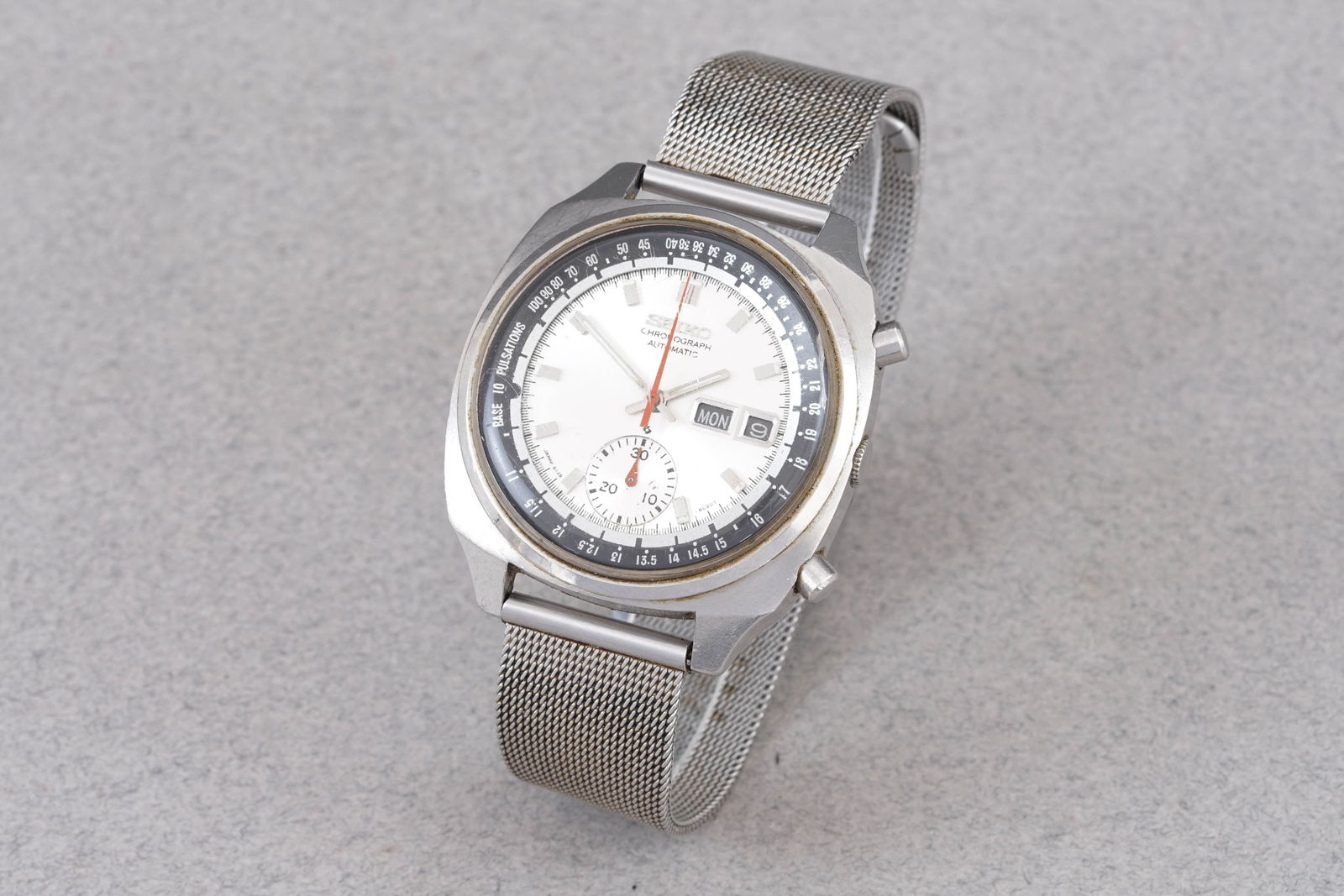 SEIKO AUTOMATIC DAY DATE CHRONOGRAPH REF. 6139-6022 (1 of 4)