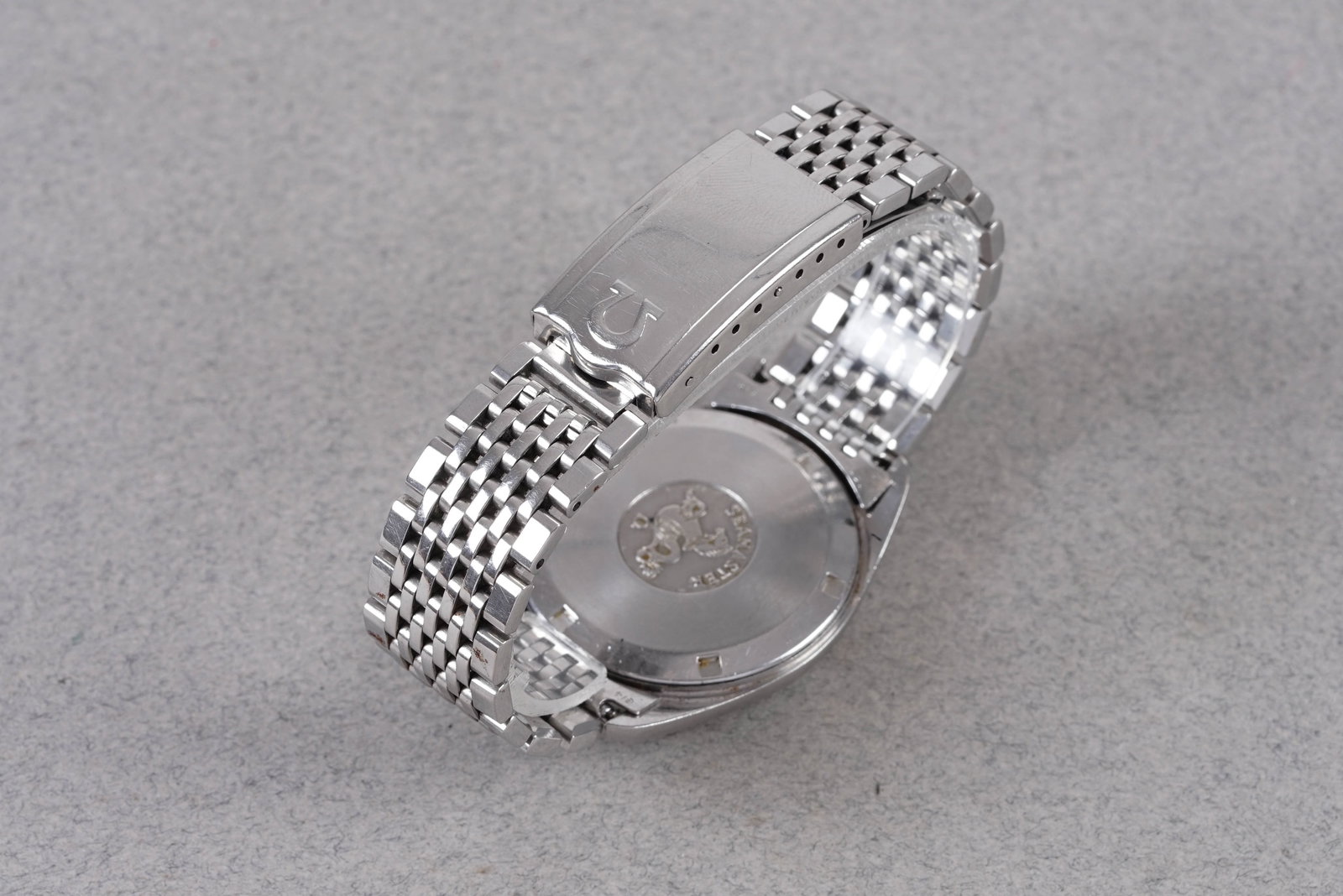 OMEGA SEAMASTER AUTOMATIC DATE WRISTWATCH - 3