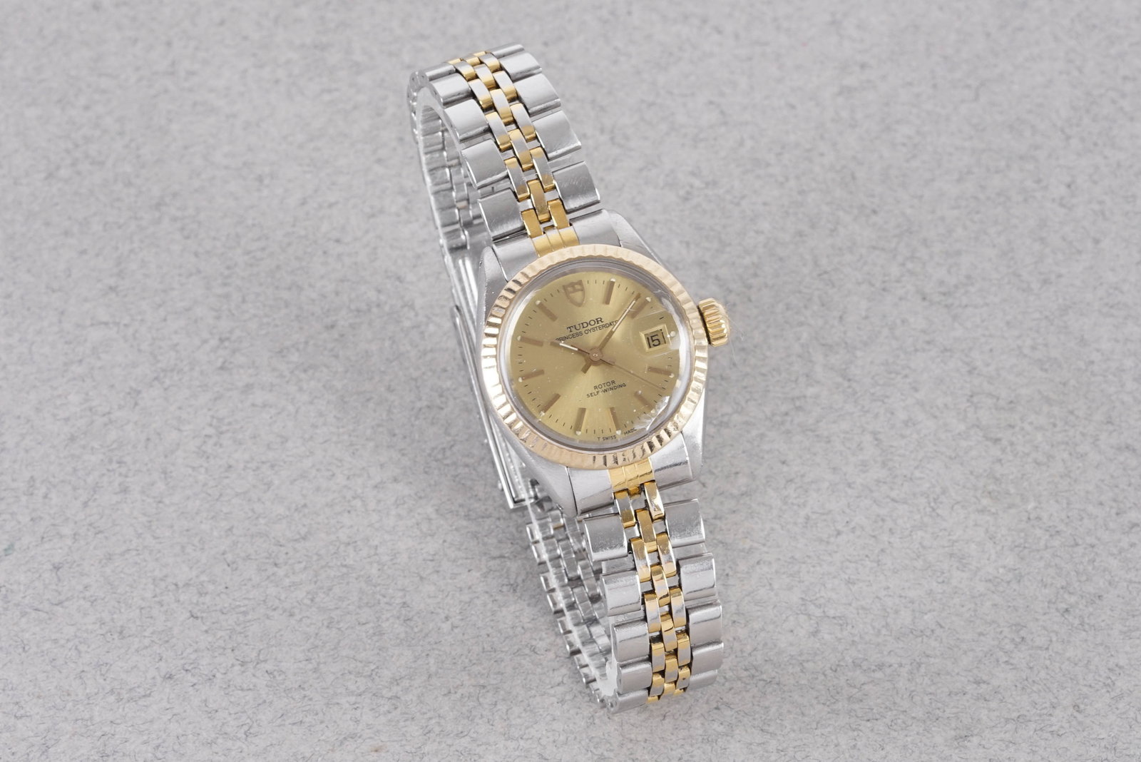 TUDOR PRINCESS OYSTERDATE AUTOMATIC WRISTWATCH - 2
