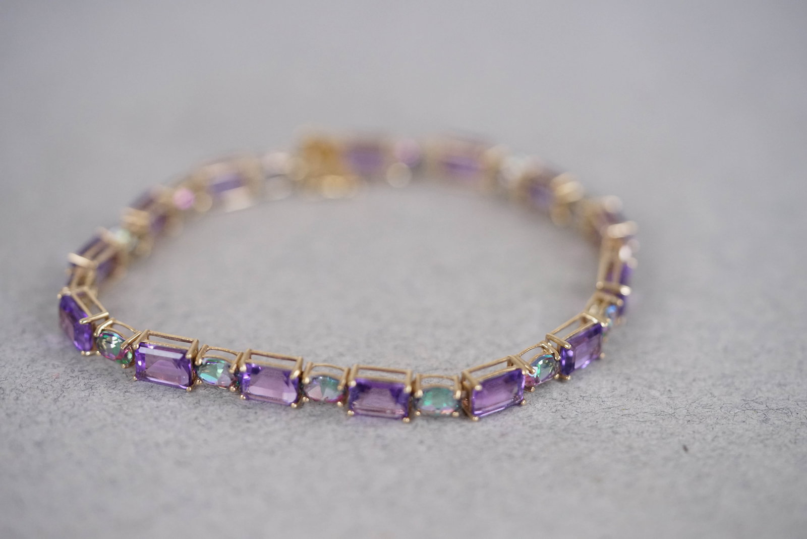 9CT GOLD MULTI GEM SET BRACELET - 4