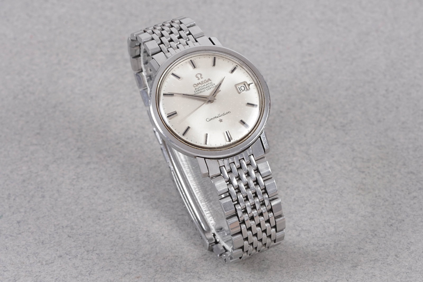 OMEGA CONSTELLATION TV DIAL DATE AUTOMATIC CHRONOMETER WRISTWATCH REF. 168.004 CIRCA 1966 - 2