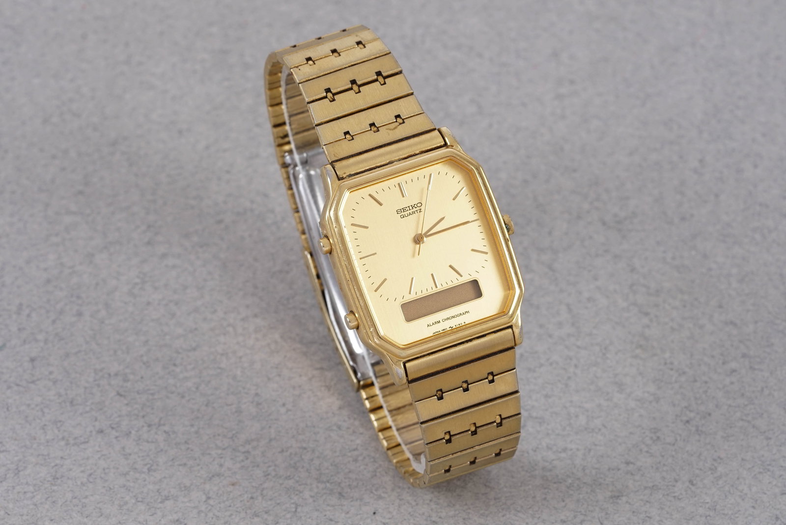 SEIKO QUARTZ ALARM CHRONOGRAPH W/ BOX REF. H601-5140 - 3