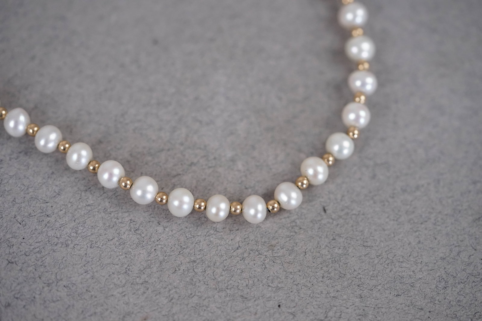 9CT GOLD PEARL NECKLACE - 5