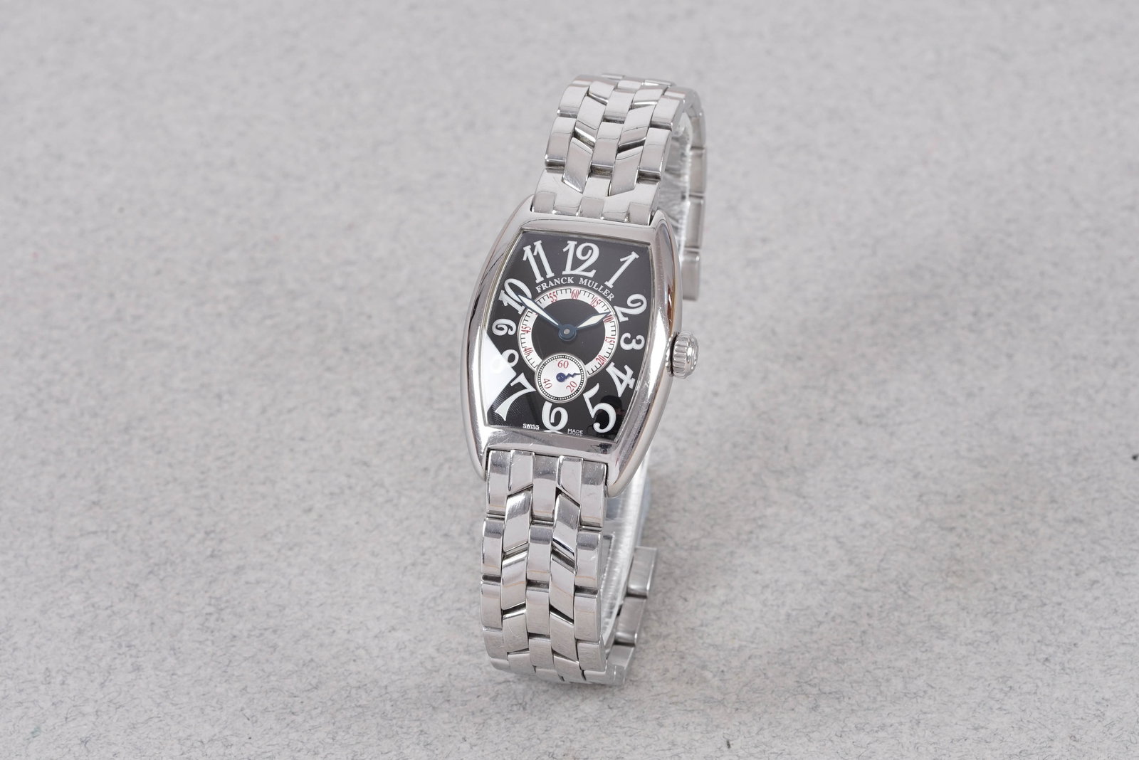 FRANCK MULLER CASABLANCA REF. 1750S6J: FRANCK MULLER CASABLANCA REF. 1750S6J, this watch is a ref. 1750S6J and is fitted with a black dial with subsidiary seconds dial, luminous arabic numeral hour markers and sword hands. The 25x35mm stai