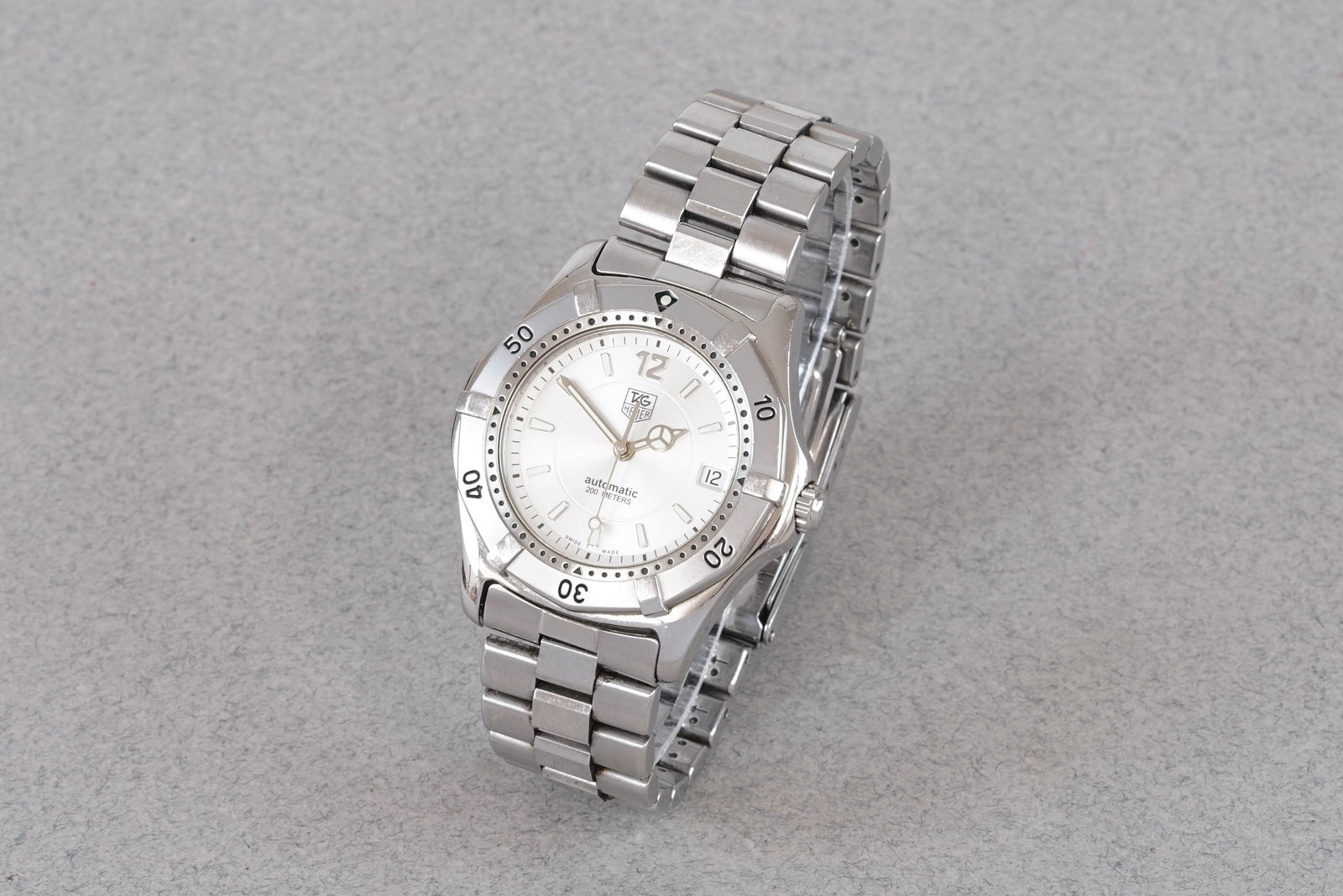 TAG HEUER AUTOMATIC DATE W/ BOX & GUARANTEE CARD REF. WK2116 CIRCA 2002 - 2