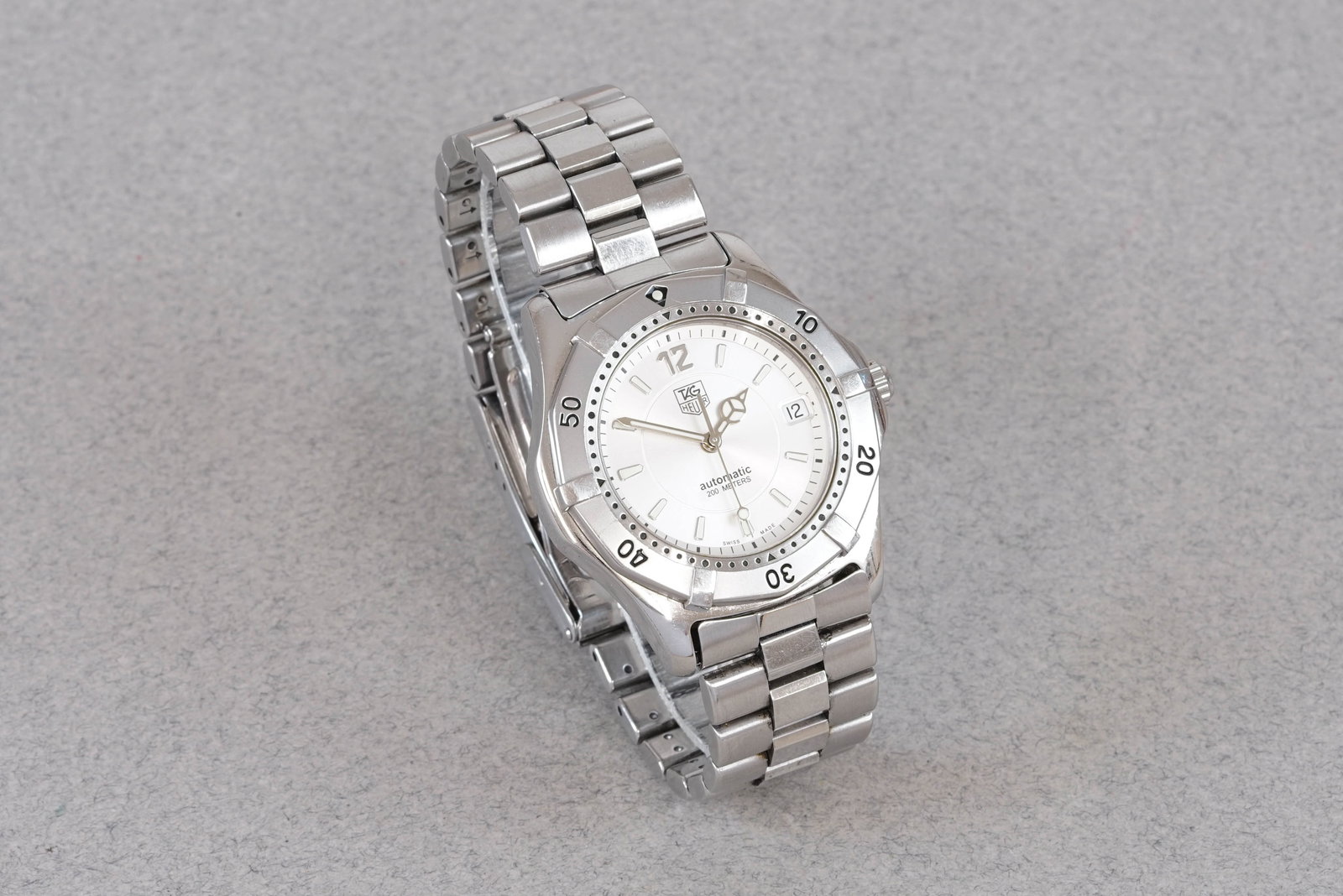 TAG HEUER AUTOMATIC DATE W/ BOX & GUARANTEE CARD REF. WK2116 CIRCA 2002 - 3