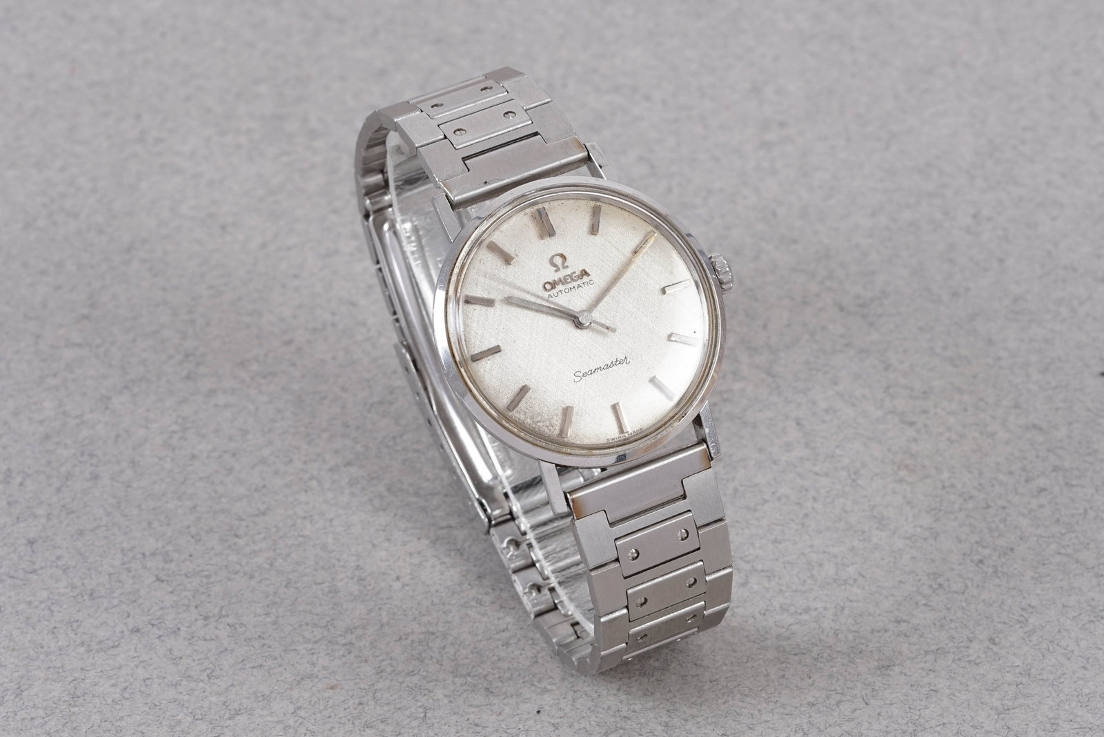 OMEGA SEAMASTER AUTOMATIC WRISTWATCH - 2