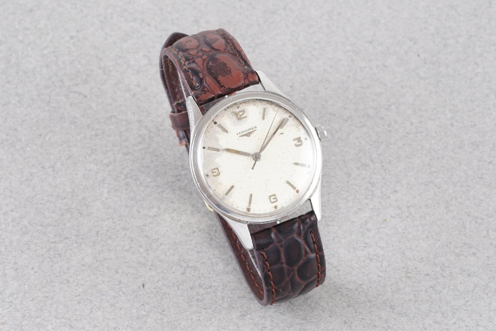 *TO BE SOLD WITHOUT RESERVE* LONGINES DRESS WRISTWATCH REF. 6695 - 2