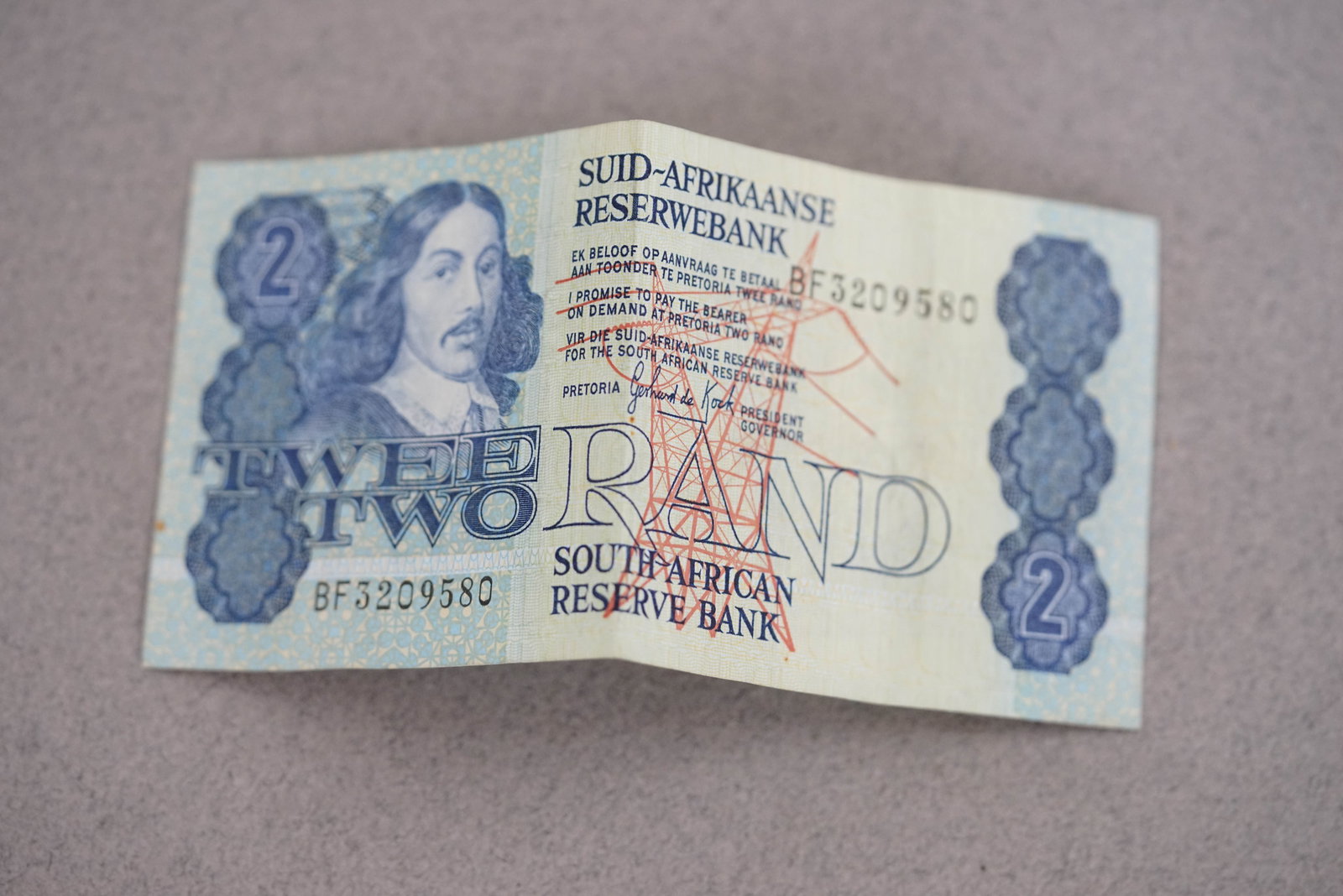 *TO BE SOLD WITHOUT RESERVE* COLLECTION OF NOTES INCL. US DOLLAR BULGARIAN LEVA UAE DIRHAM - 3