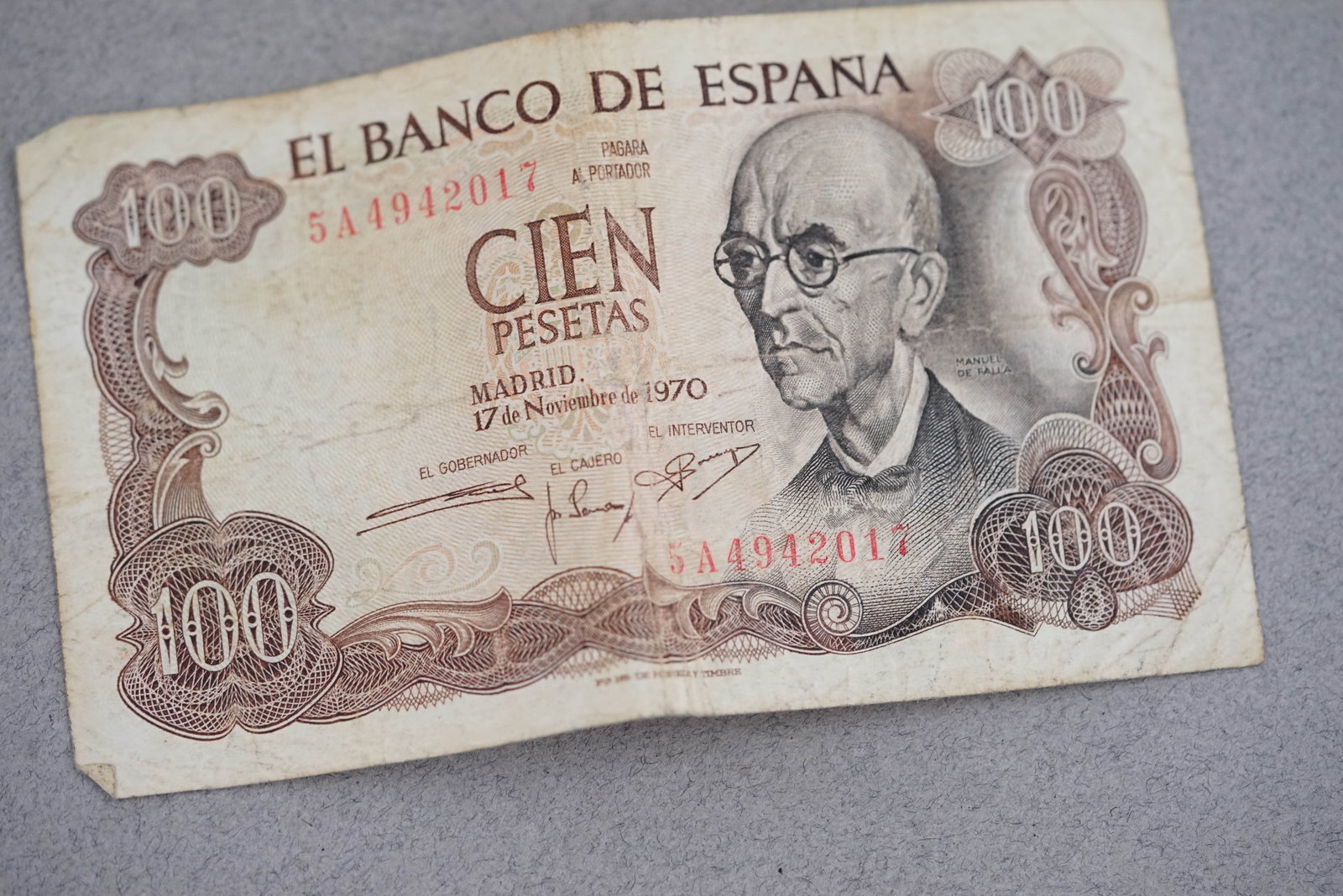 *TO BE SOLD WITHOUT RESERVE* COLLECTION OF NOTES INCL. US DOLLAR BULGARIAN LEVA UAE DIRHAM - 5