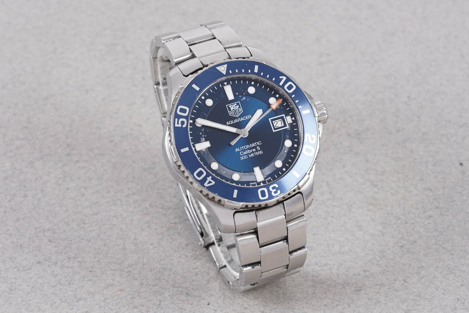 TAG HEUER AQUARACER CALIBRE 5 W/ BOX REF. WAN2111 - 2