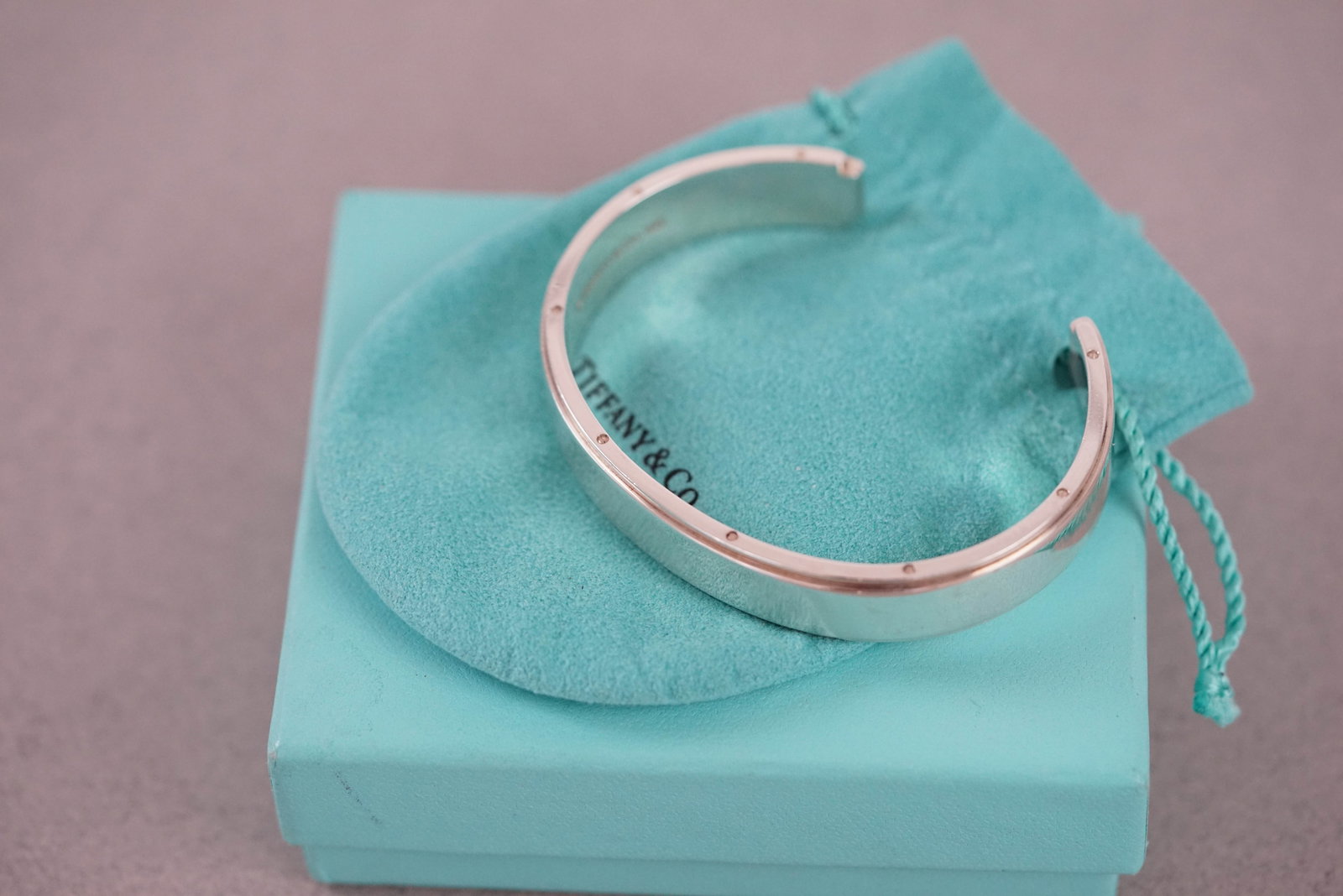 TIFFANY & CO 925 STERLING SILVER CUFF BANGLE W/ BOX - 2