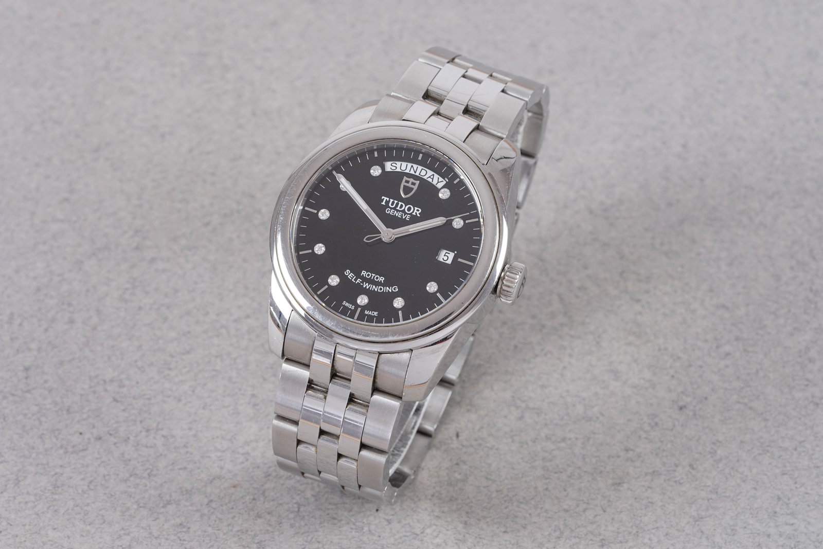 TUDOR GLAMOUR DIAMOND SET DATE DAY W/ GUARANTEE CARD REF. 56000 CIRCA 2017 - 2