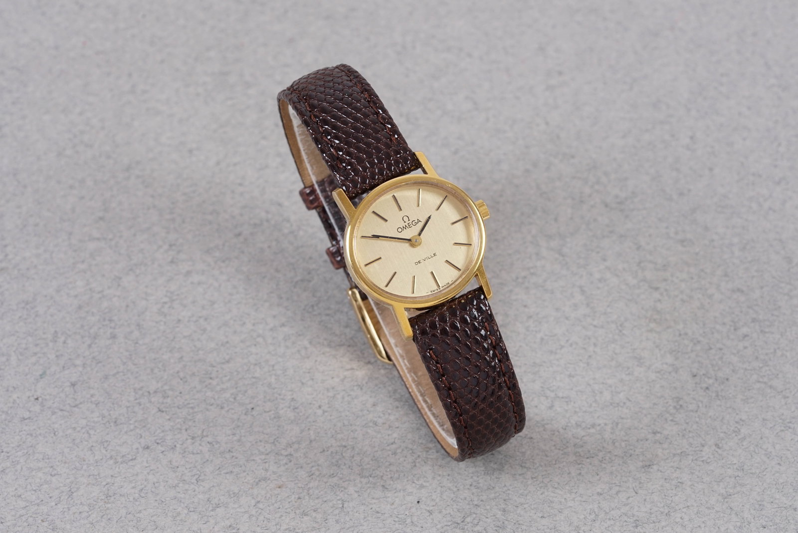 OMEGA DE VILLE GOLD PLATED WRISTWATCH - 2