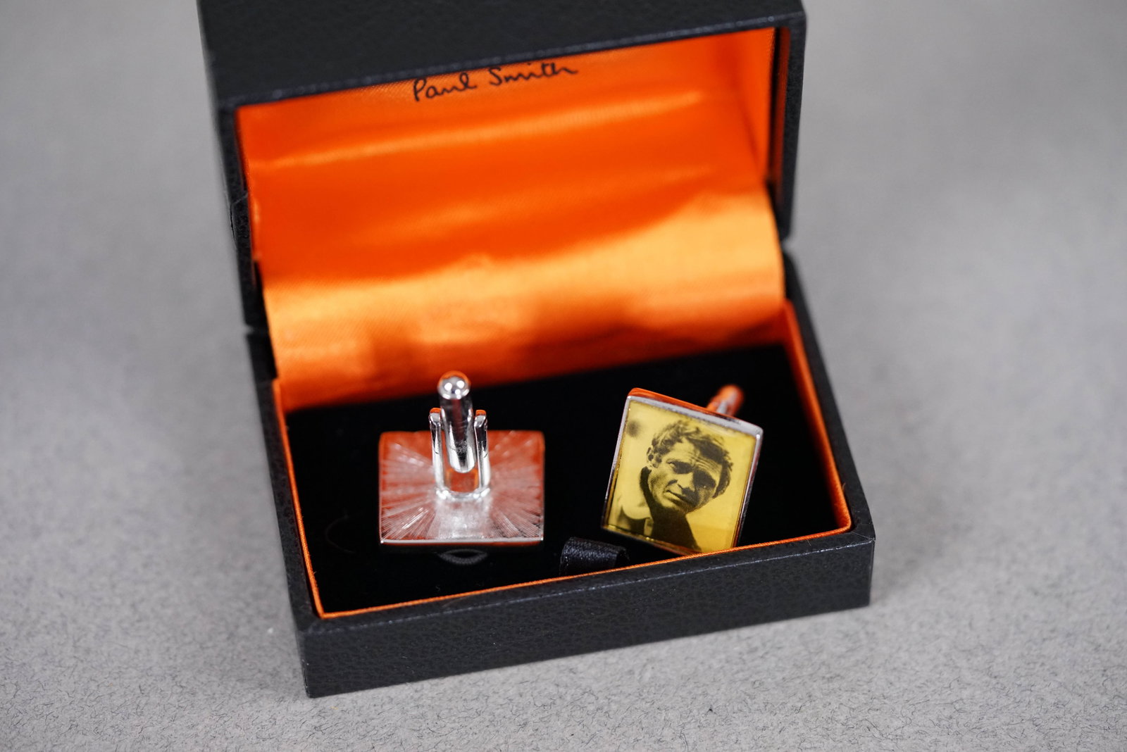 *TO BE SOLD WITHOUT RESERVE* PAUL SMITH 'STEVE MCQUUEN CUFFLINKS W BOX - 2