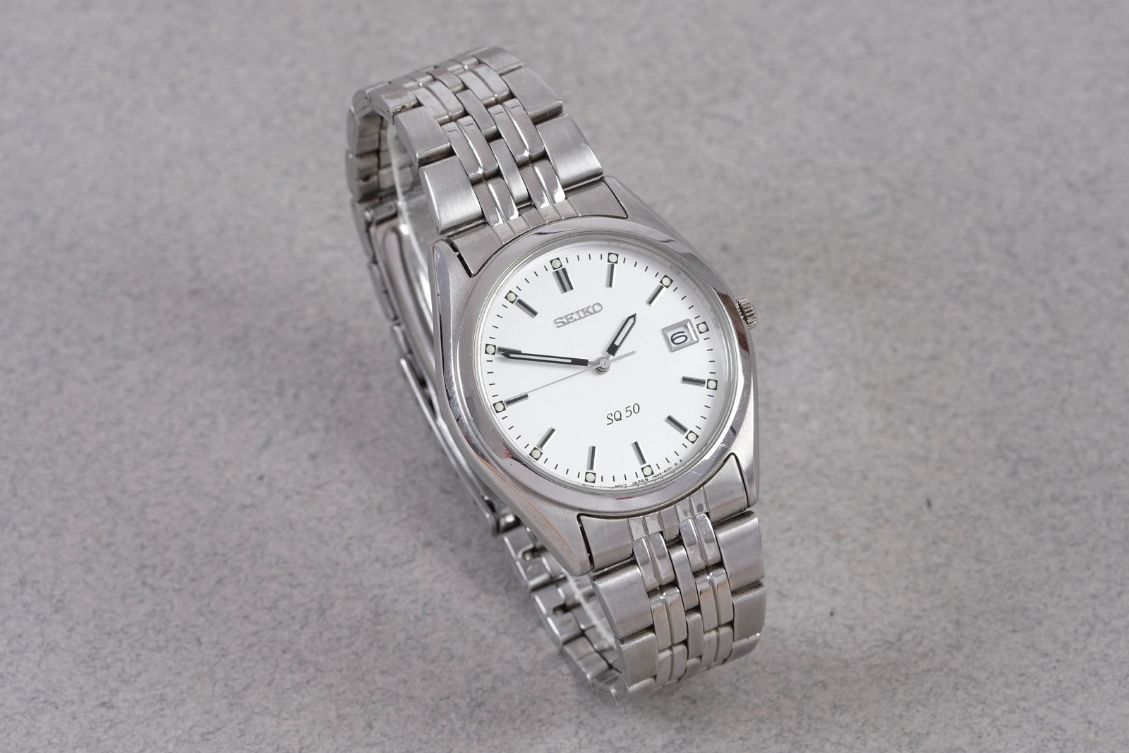 SEIKO SQ50 DATE W/ BOX & GUARANTEE BOOKLET REF. 7N42-8070 - 3