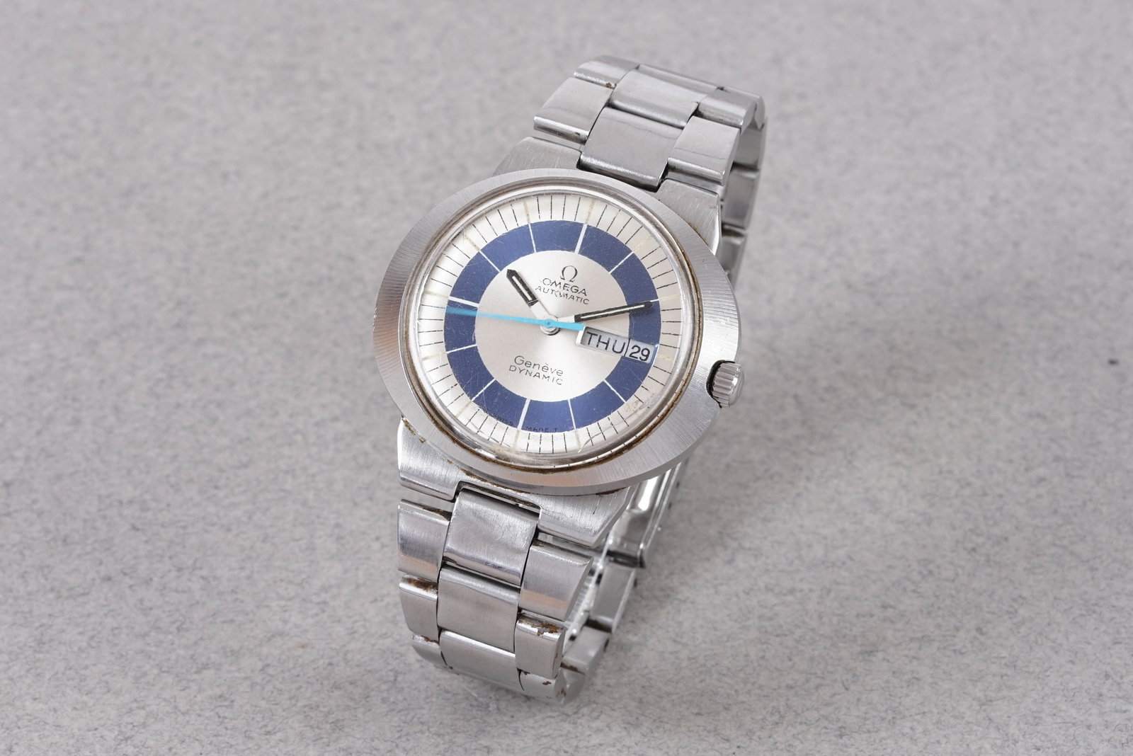 OMEGA GENEVE DYNAMIC DAY DATE AUTOMATIC WRISTWATCH (1 of 4)