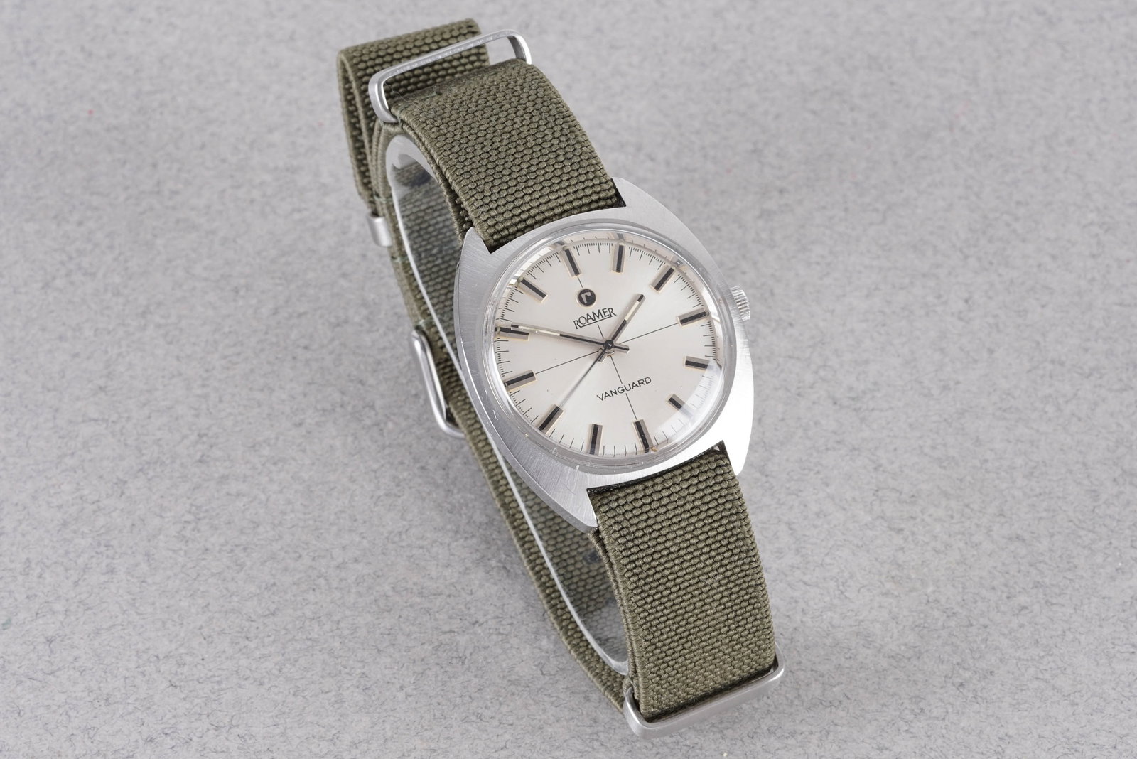 *TO BE SOLD WITHOUT RESERVE* ROAMER VANGUARD WRISTWATCH - 2