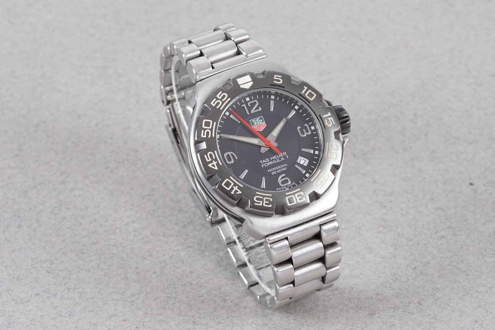 TAG HEUER FORMULA 1 PROFESSIONAL DATE REF. WAC1110 - 2