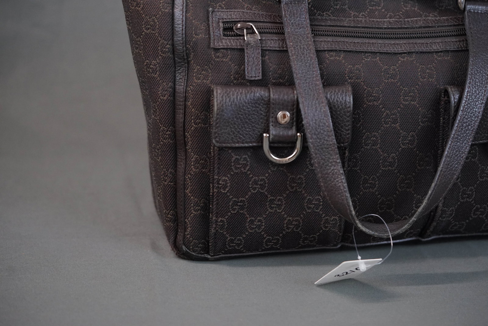 GUCCI GG TOTE BAG - 3