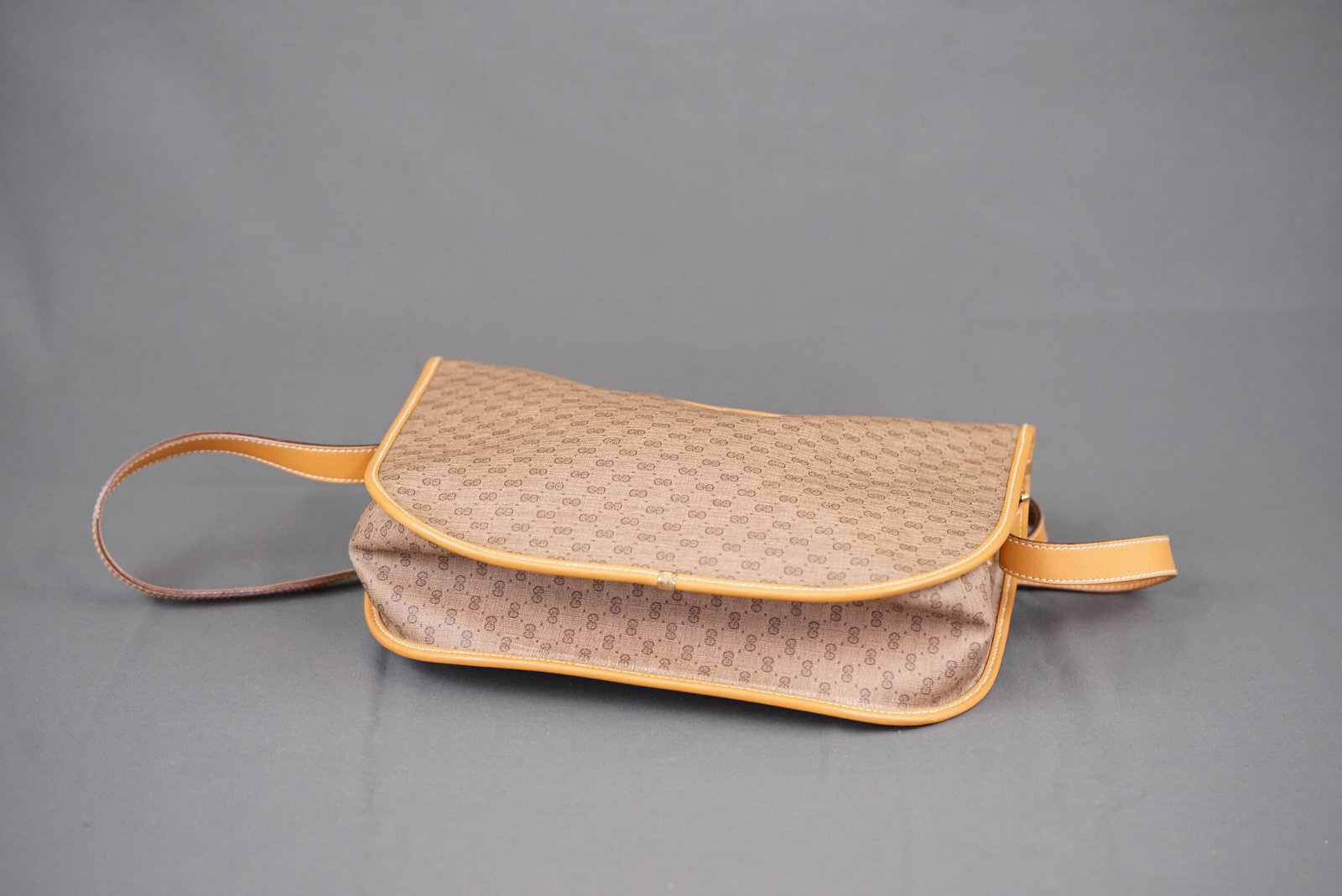 GUCCI SHOULDER BAG - 7