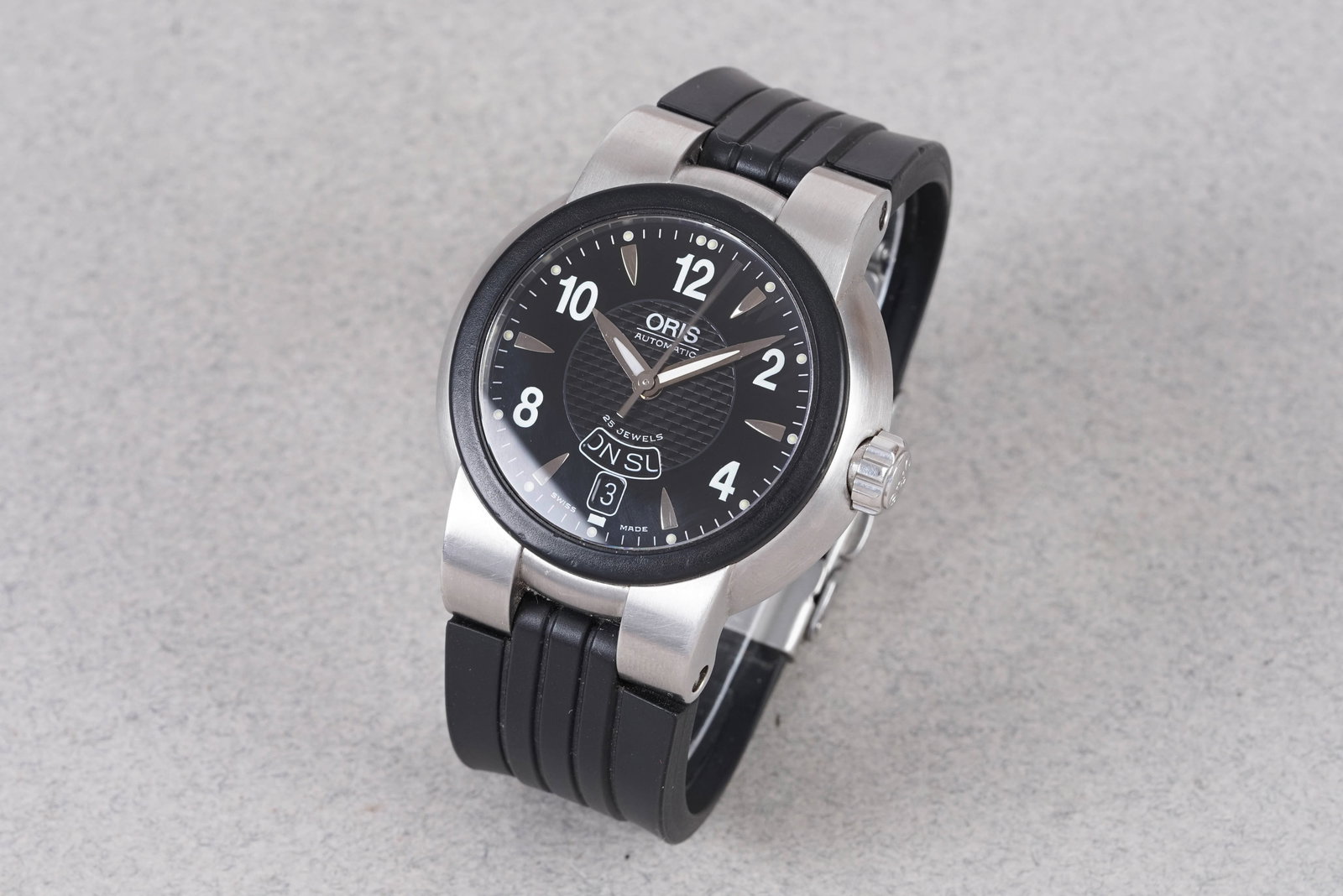 ORIS AUTOMATIC DAY DATE W/ BOX & GUARANTEE PAPERS REF. 7518 CIRCA 2001 - 2