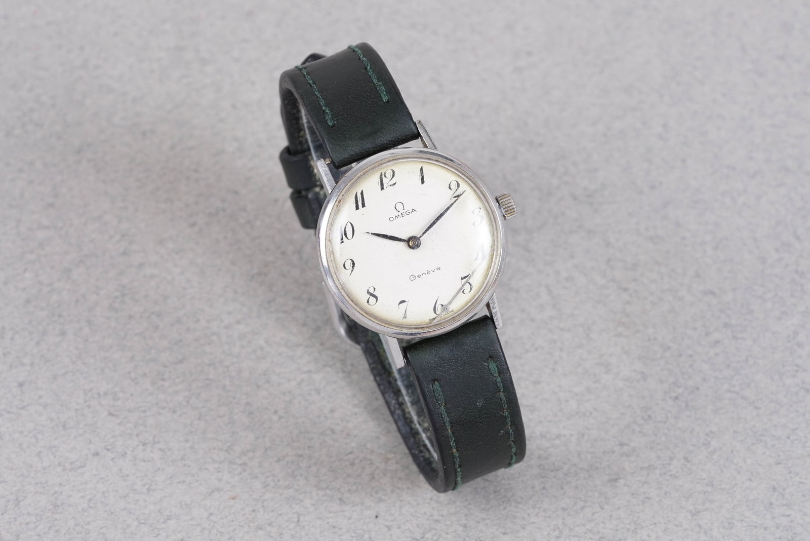 OMEGA GENEVE W/ BOX & GUARANTEE PAPERS REF. 511346 CIRCA 1972 - 3