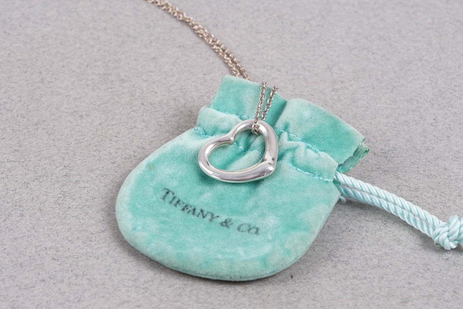 TIFFANY & CO ELSA PERETTI HEART NECKLACE 925 STERLING SILVER W/ POUCH - 2