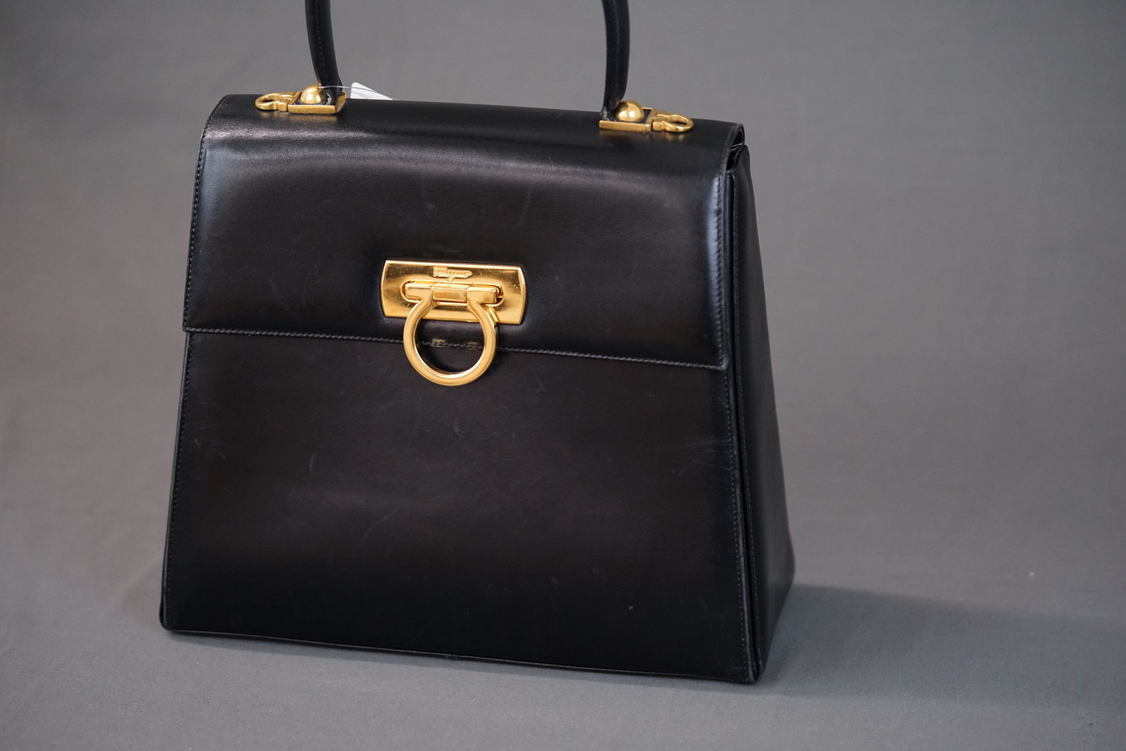 SALVATORE FERRAGAMO GANCINI HANDBAG - 4
